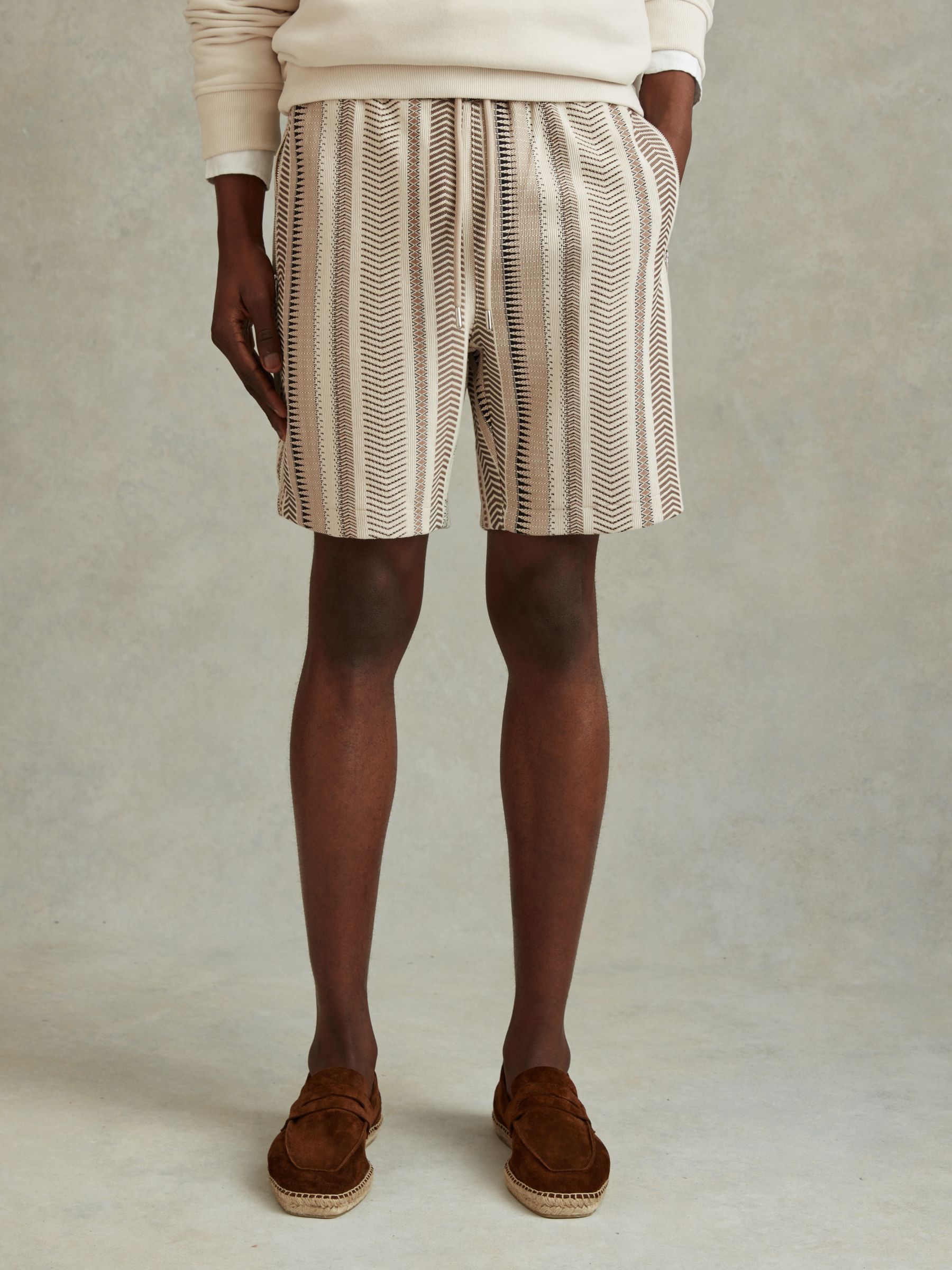 Jacquard Drawstring Shorts in Ecru Multi - Image 4 of 6