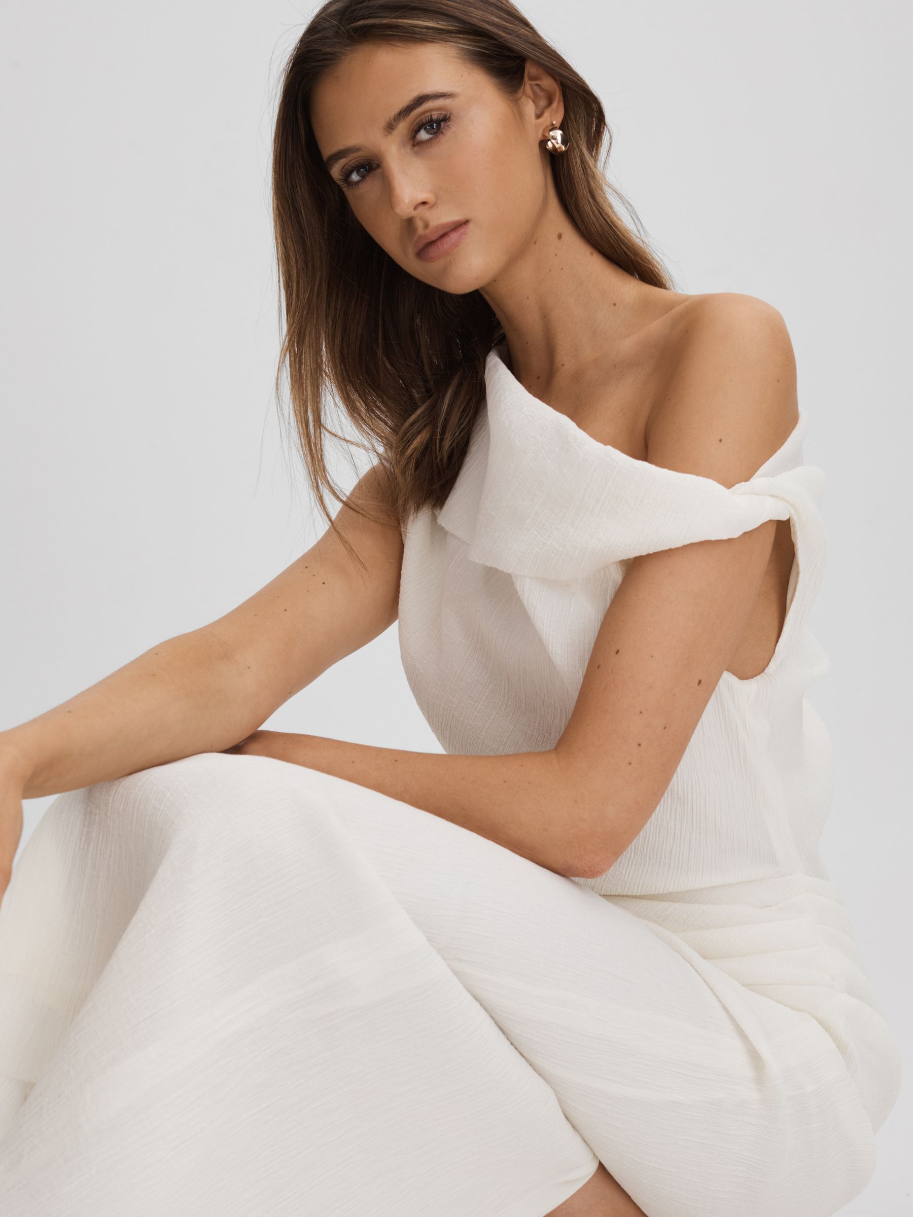Anna Quan Textured Off-The-Shoulder Maxi Dress in White - Image 3 of 6