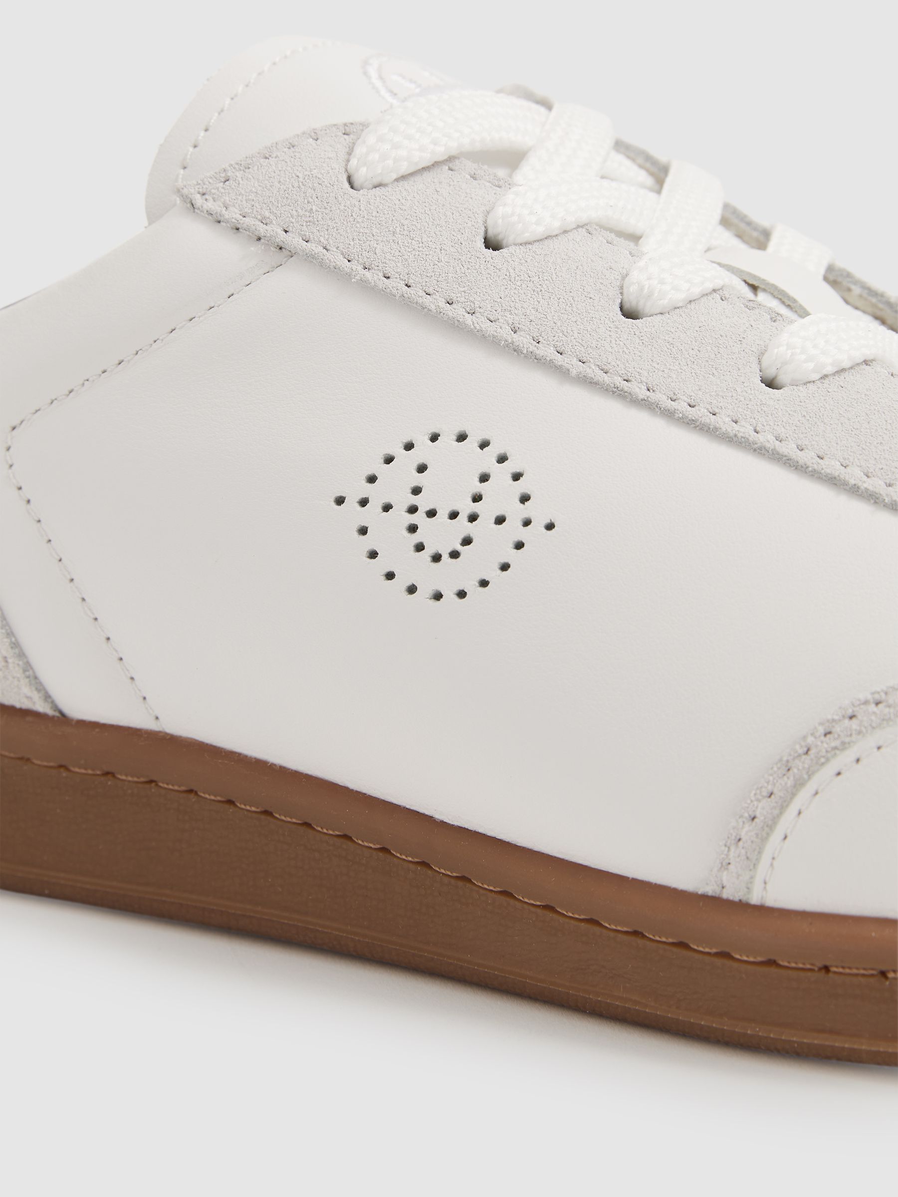 Unseen Footwear Leather Suede Trainers in White - Image 4 of 6