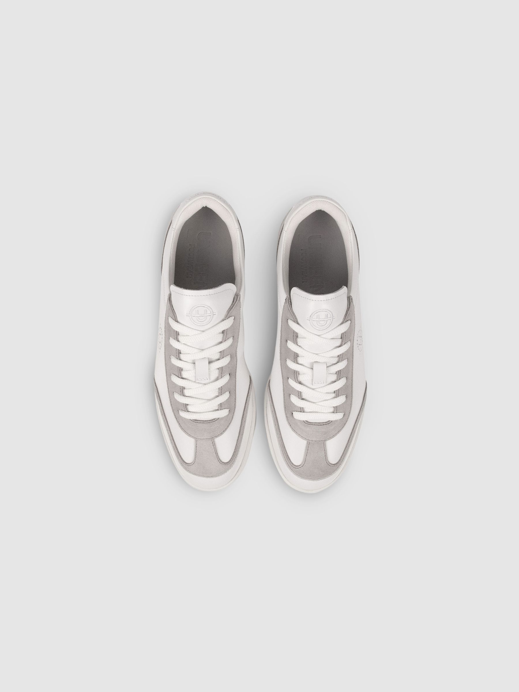 Unseen Footwear Leather Suede Trainers in Grey/White - Image 2 of 5