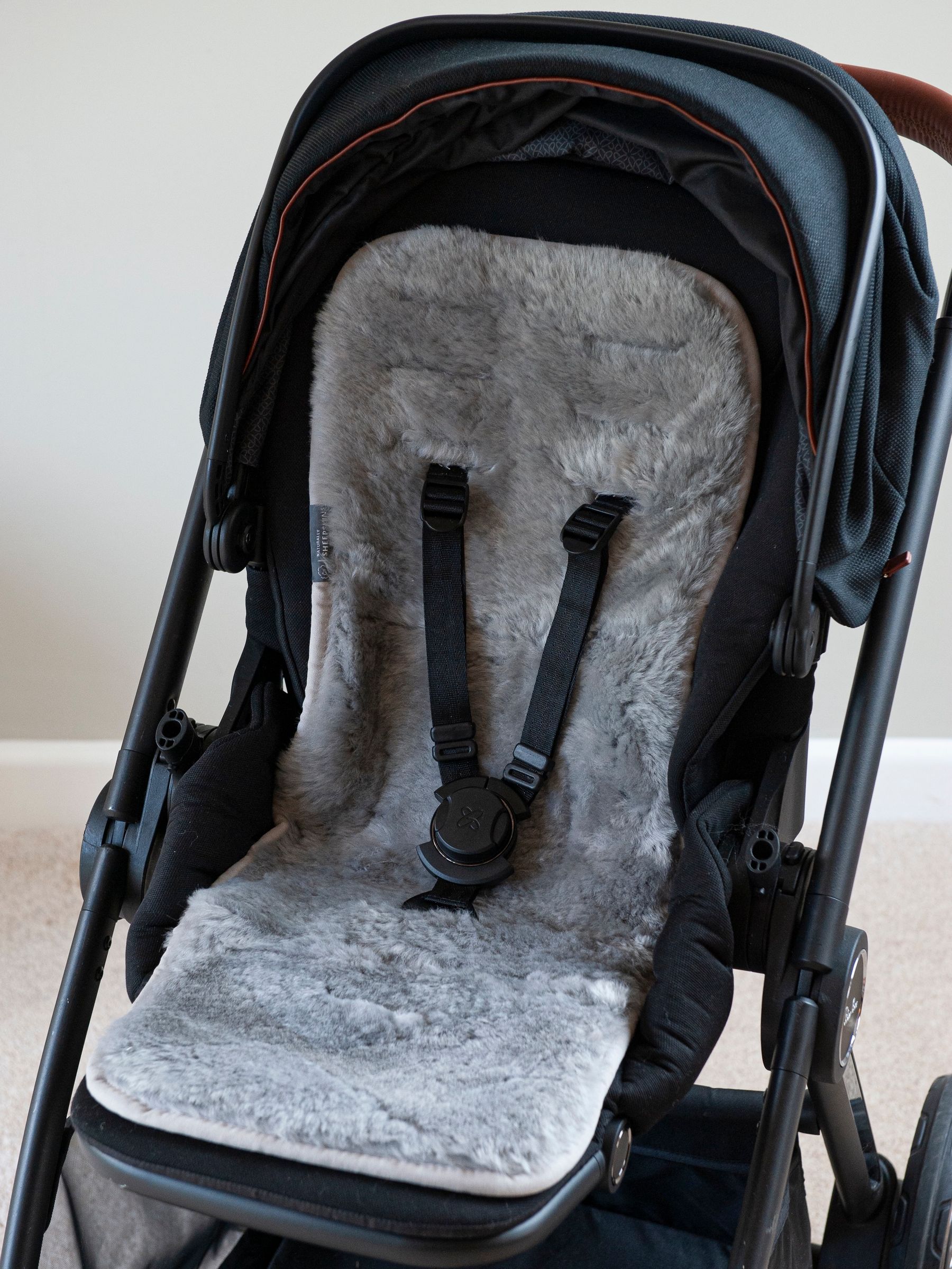 Naturally Sheepskins Grey Baby Original Sheepskin Pram Liner - Image 3 of 3