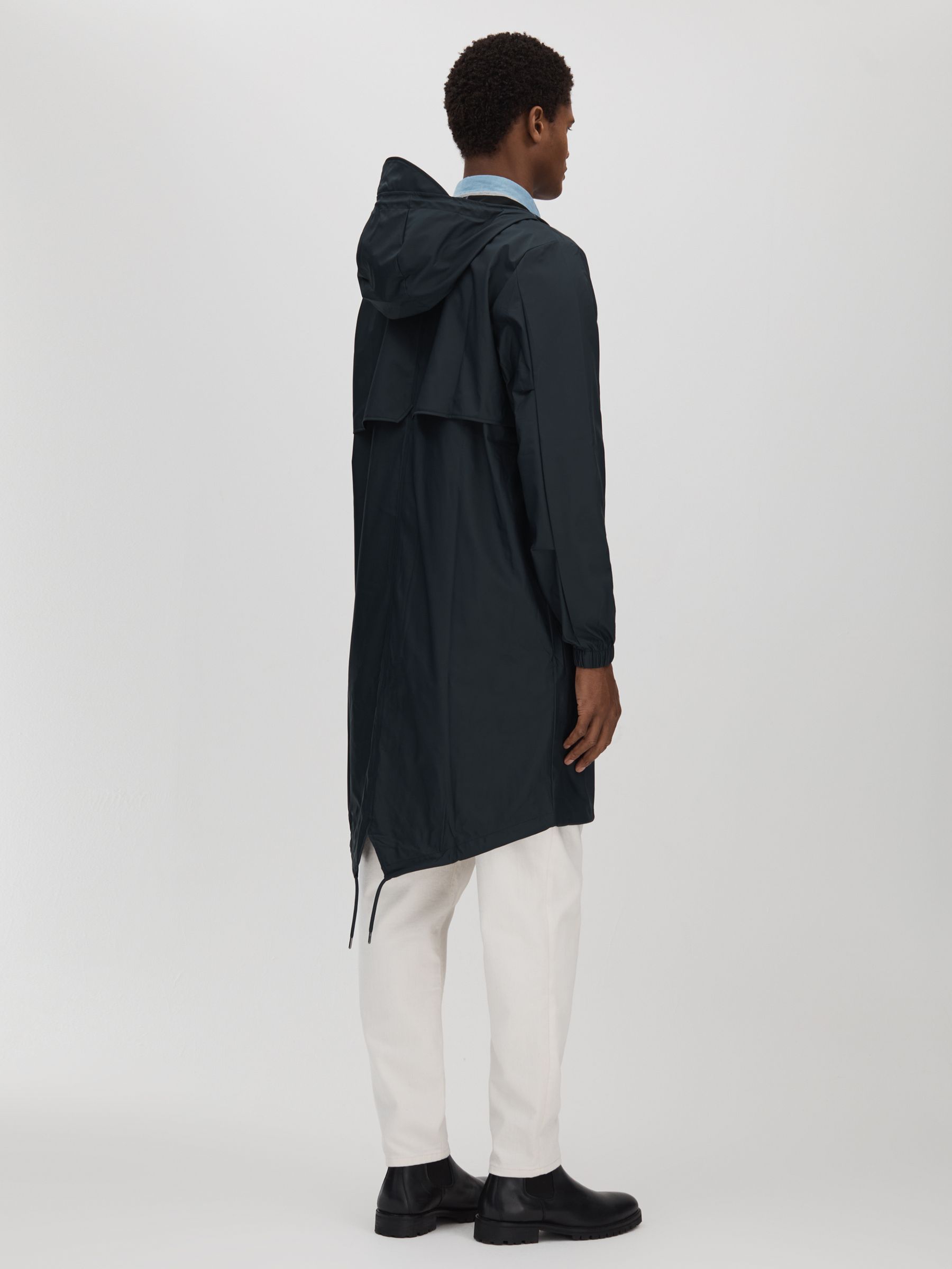 Rains Unisex Fishtail Parka in Navy - Image 5 of 6