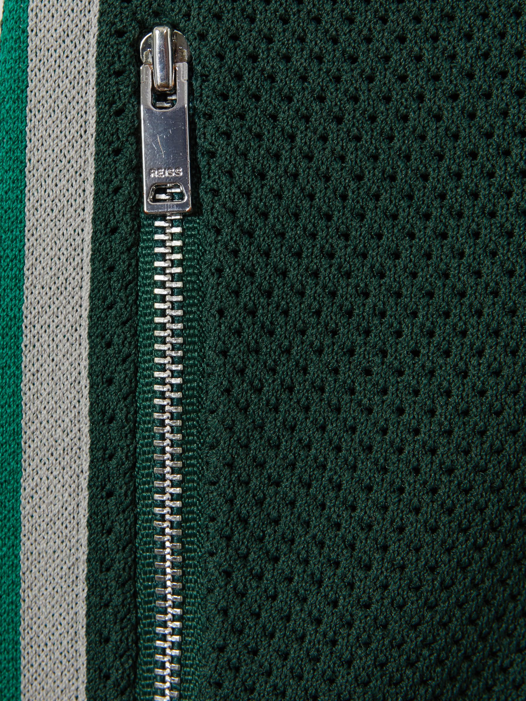 Knitted Elasticated Waist Shorts in Green Multi - Image 6 of 6