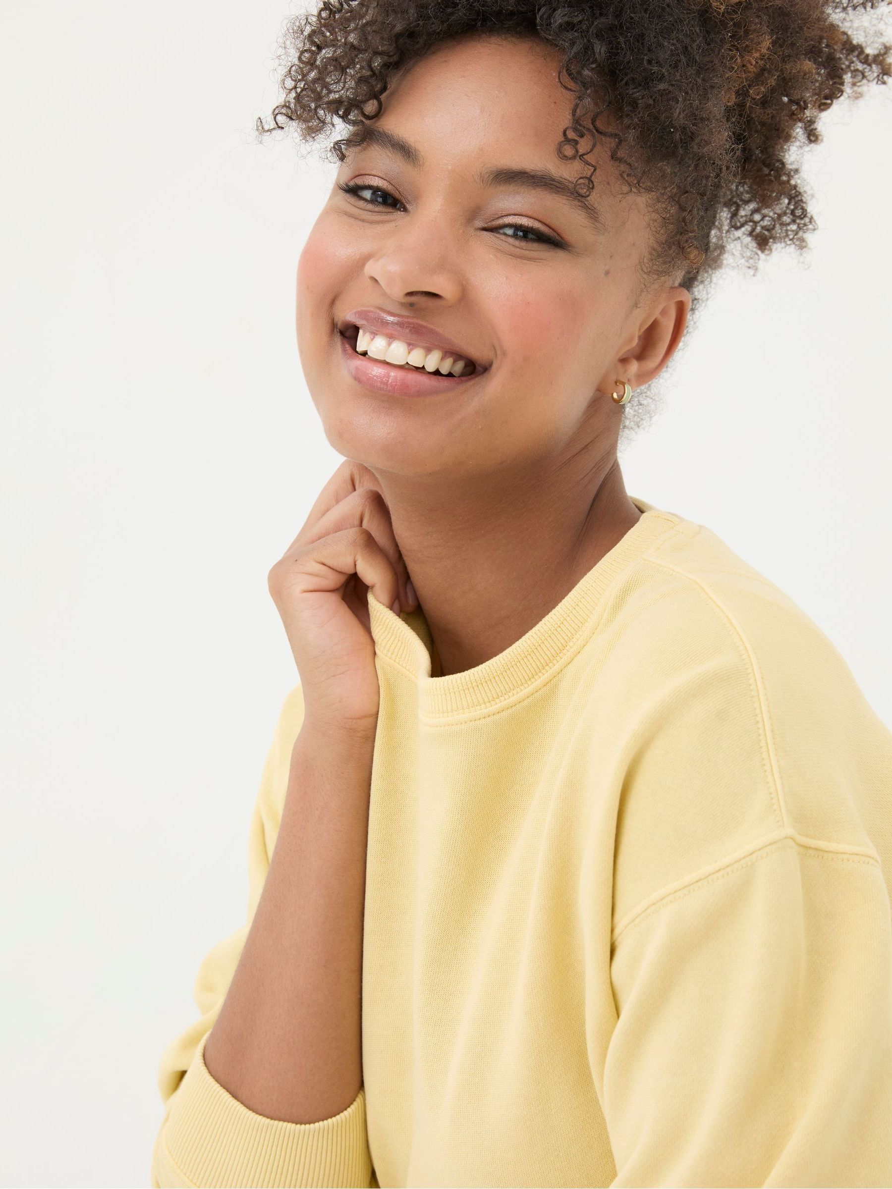 Georgia Yellow Crew Sweatshirt - Image 3 of 5