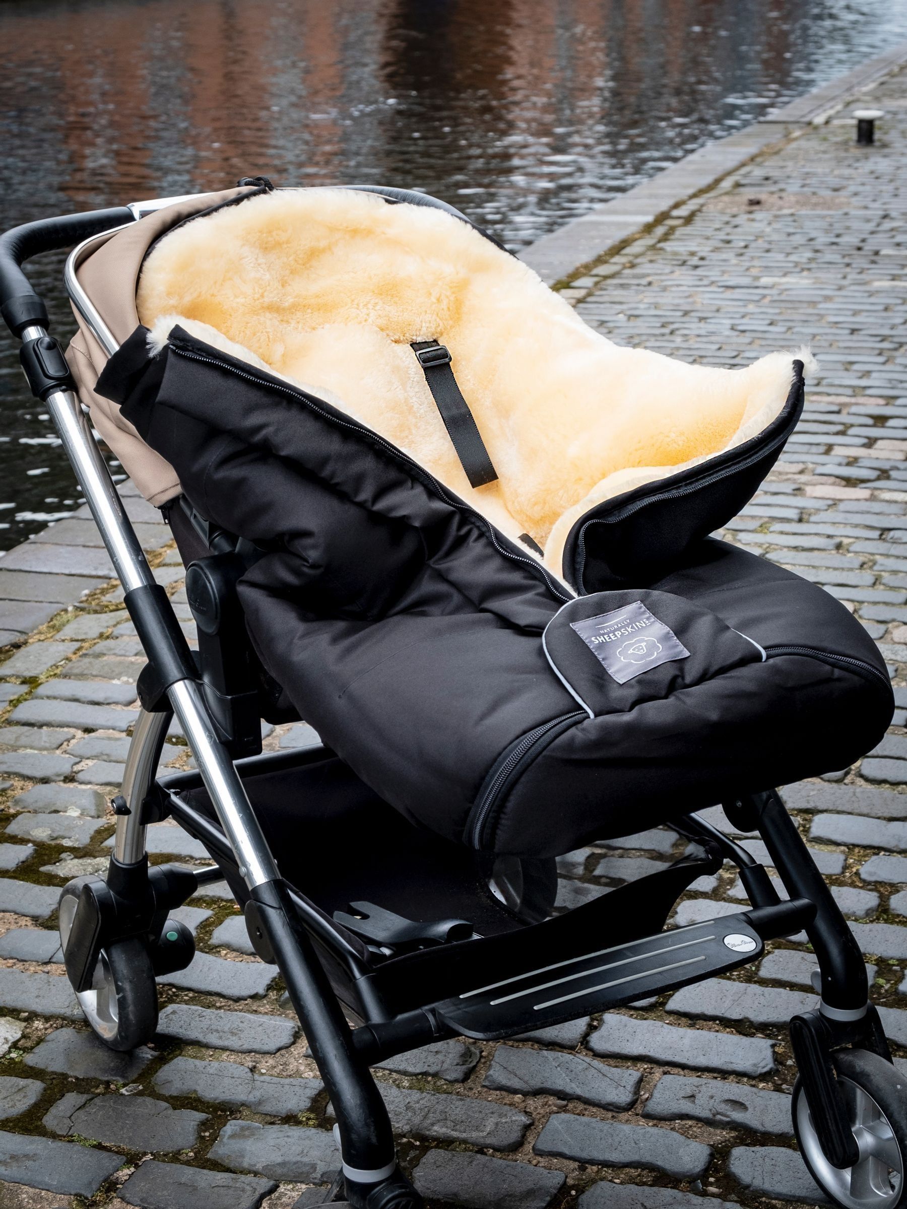 Naturally Sheepskins Black Merino Sheepskin Footmuff - Image 3 of 6