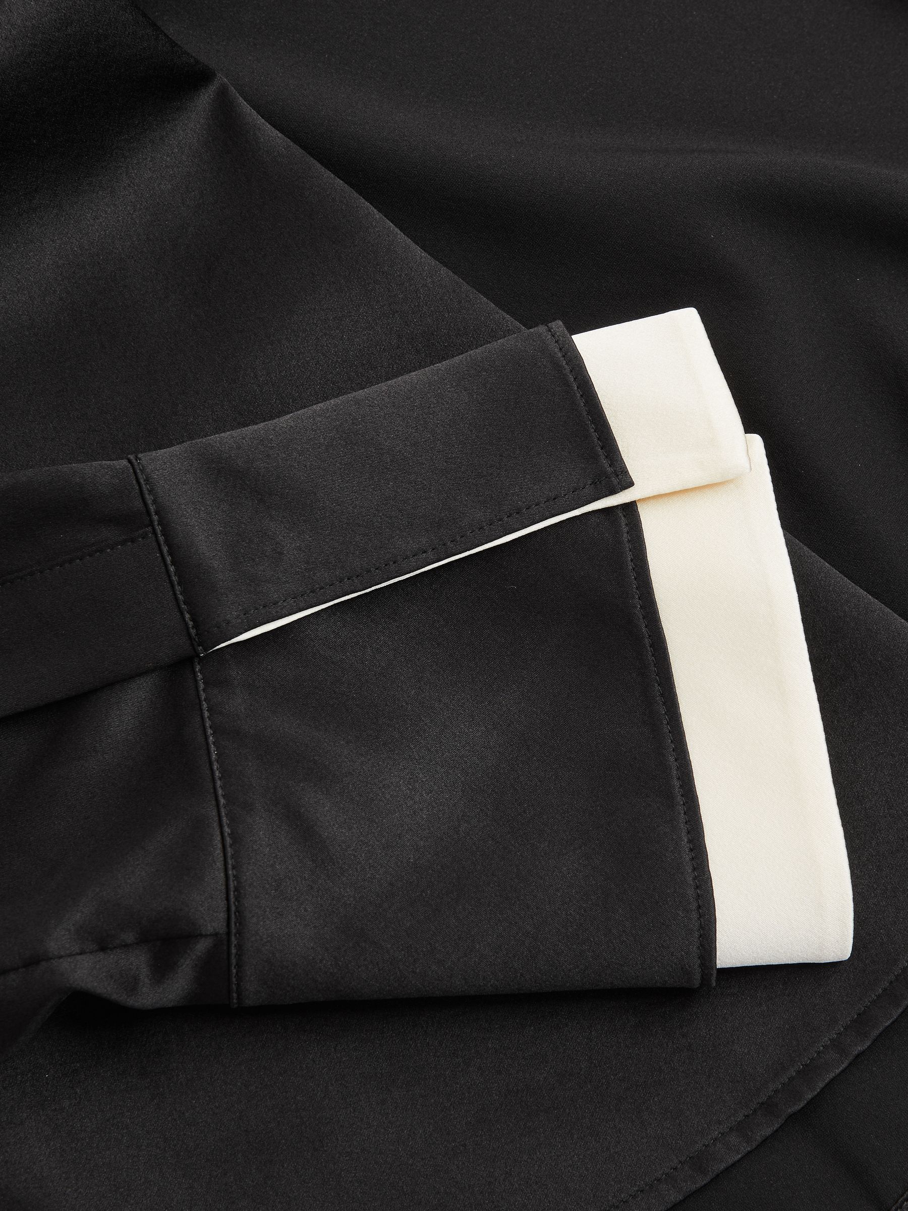 Fitted Silk Double Cuff Shirt in Black - Image 6 of 6