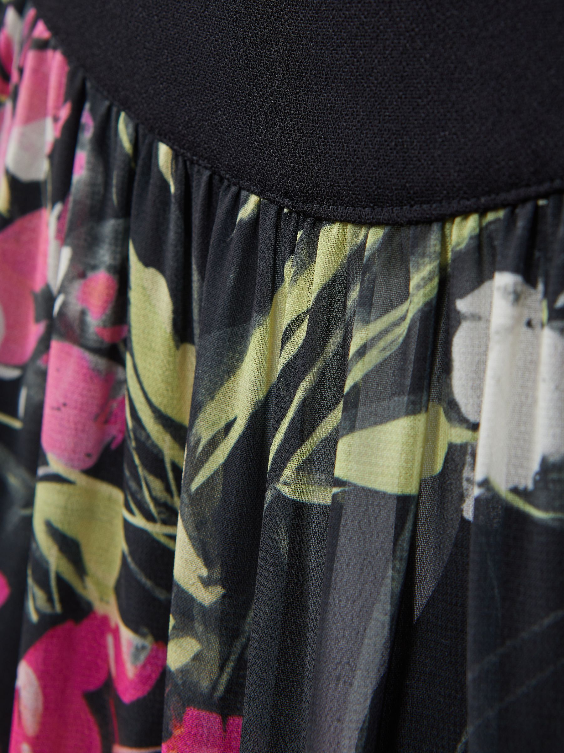 Florere Print Sleeve Midi Dress in Black - Image 5 of 5