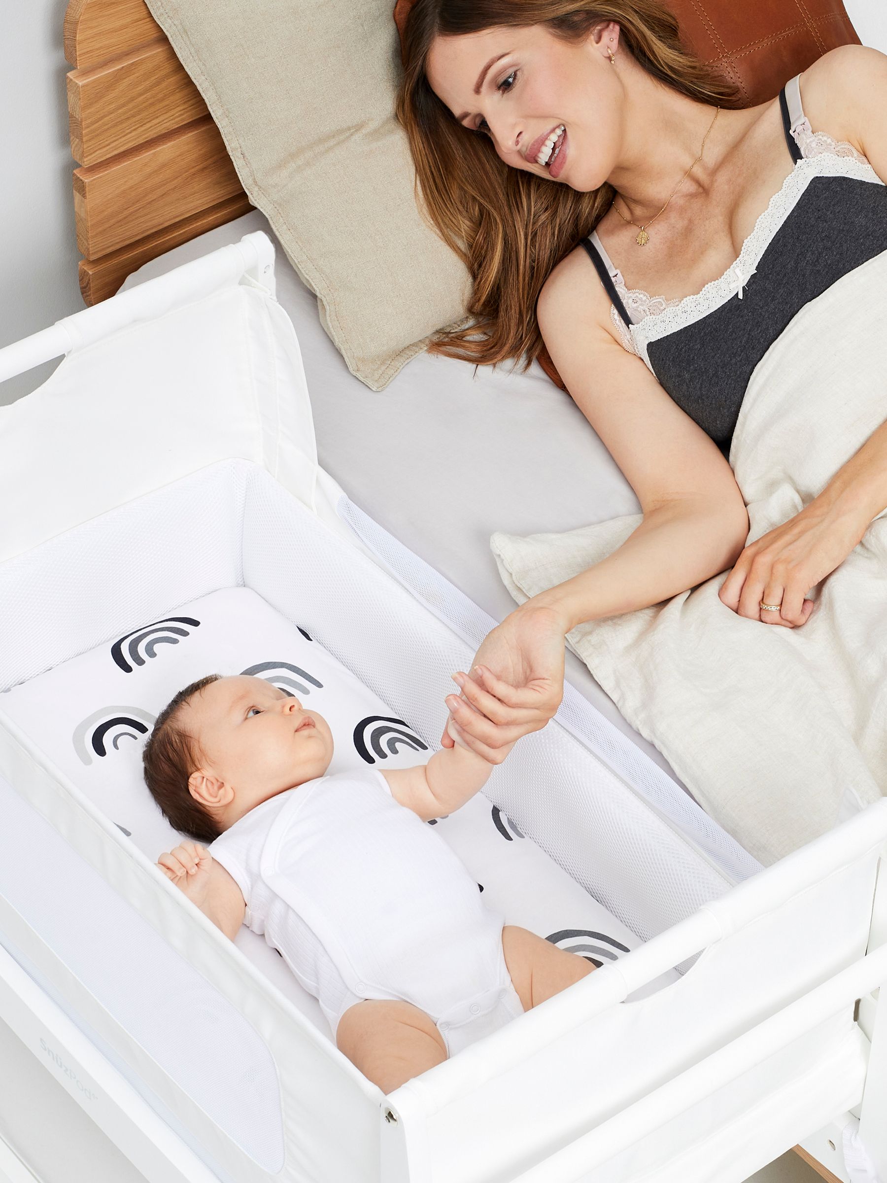 White SnuzPod 4 Bedside Crib - Image 1 of 8