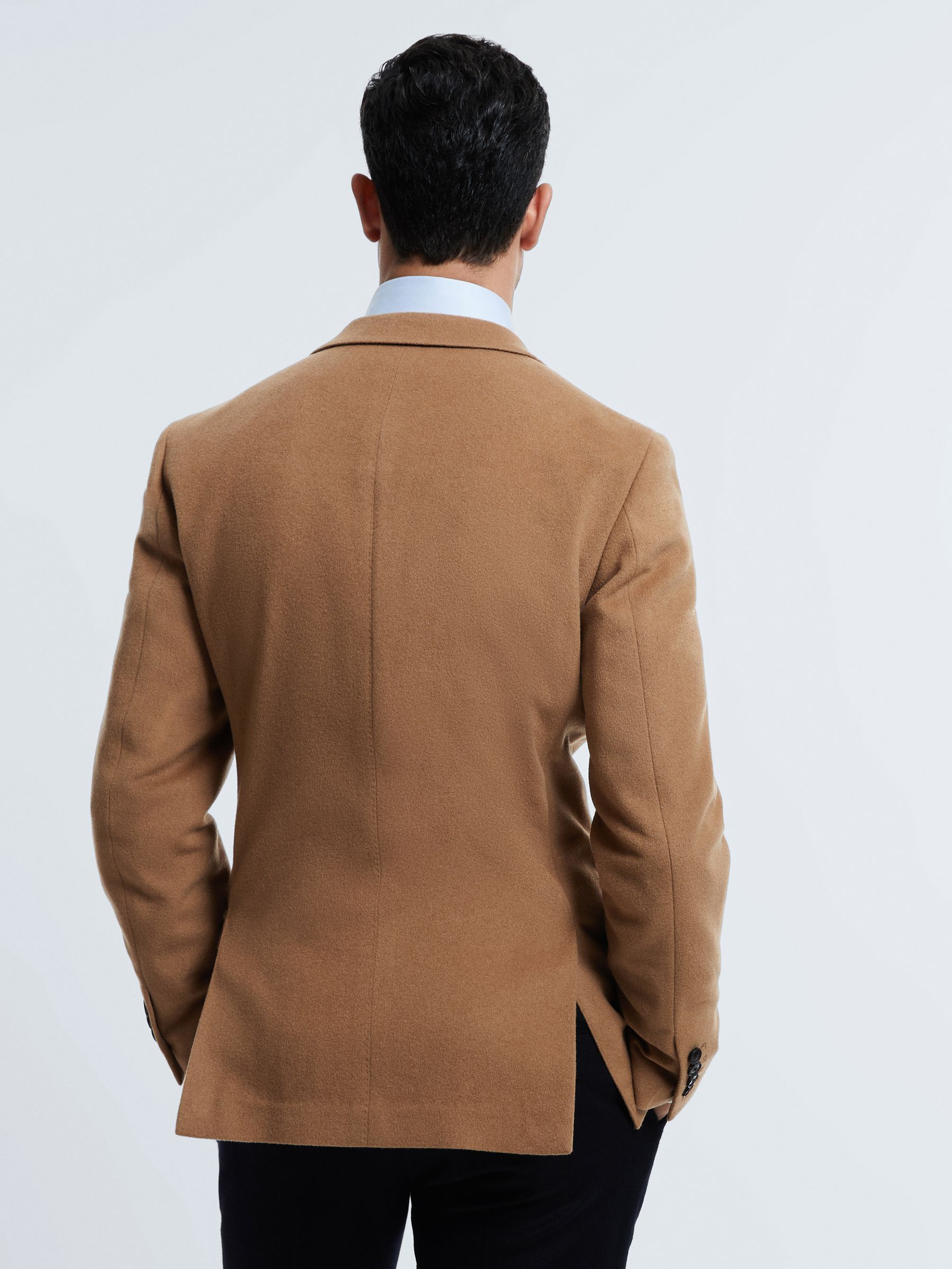 Atelier Cashmere Slim Fit Single Breasted Blazer in Camel - Image 5 of 7
