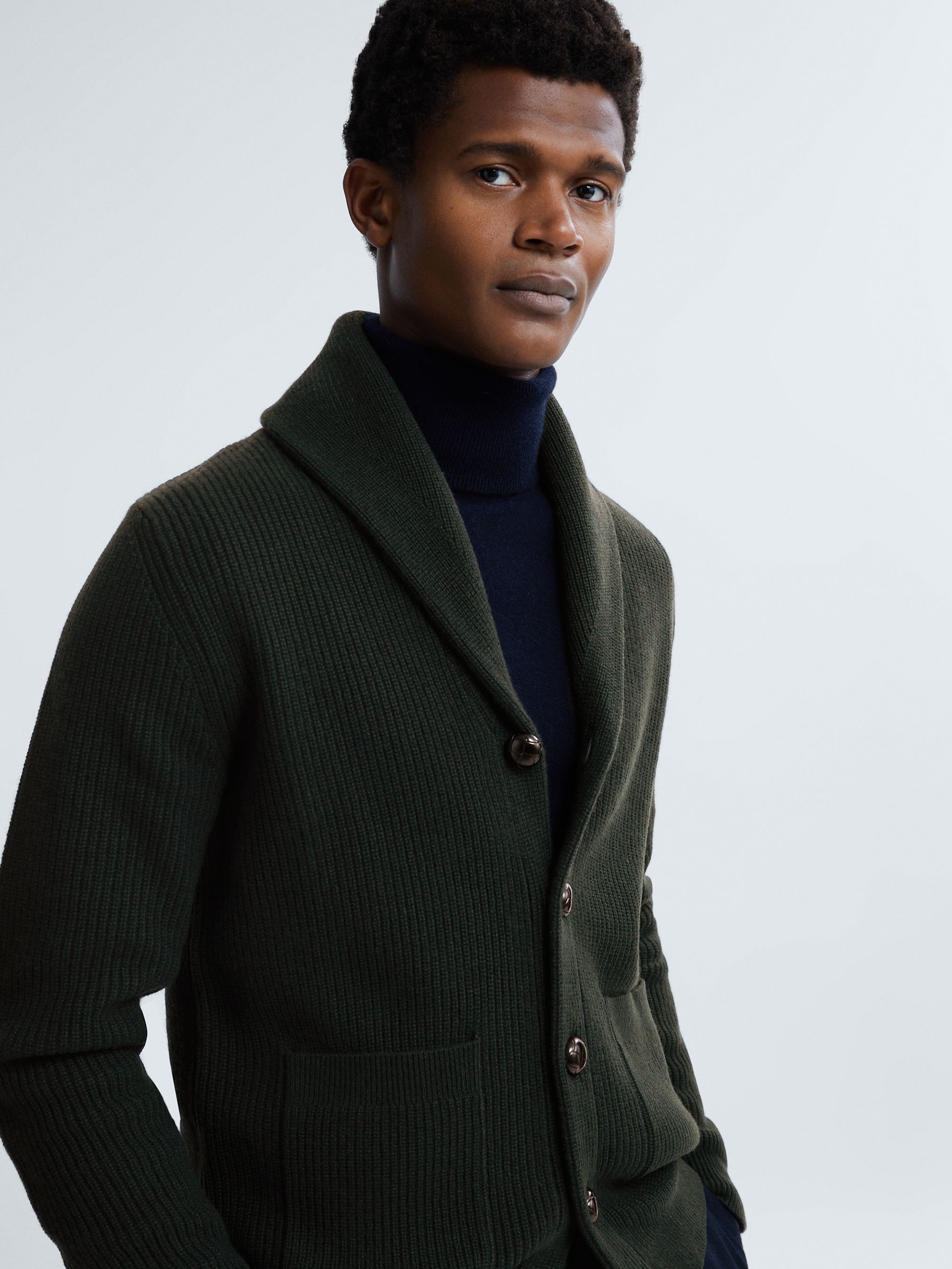 Atelier Cashmere Button-Through Cardigan in Forest Green - Image 3 of 7