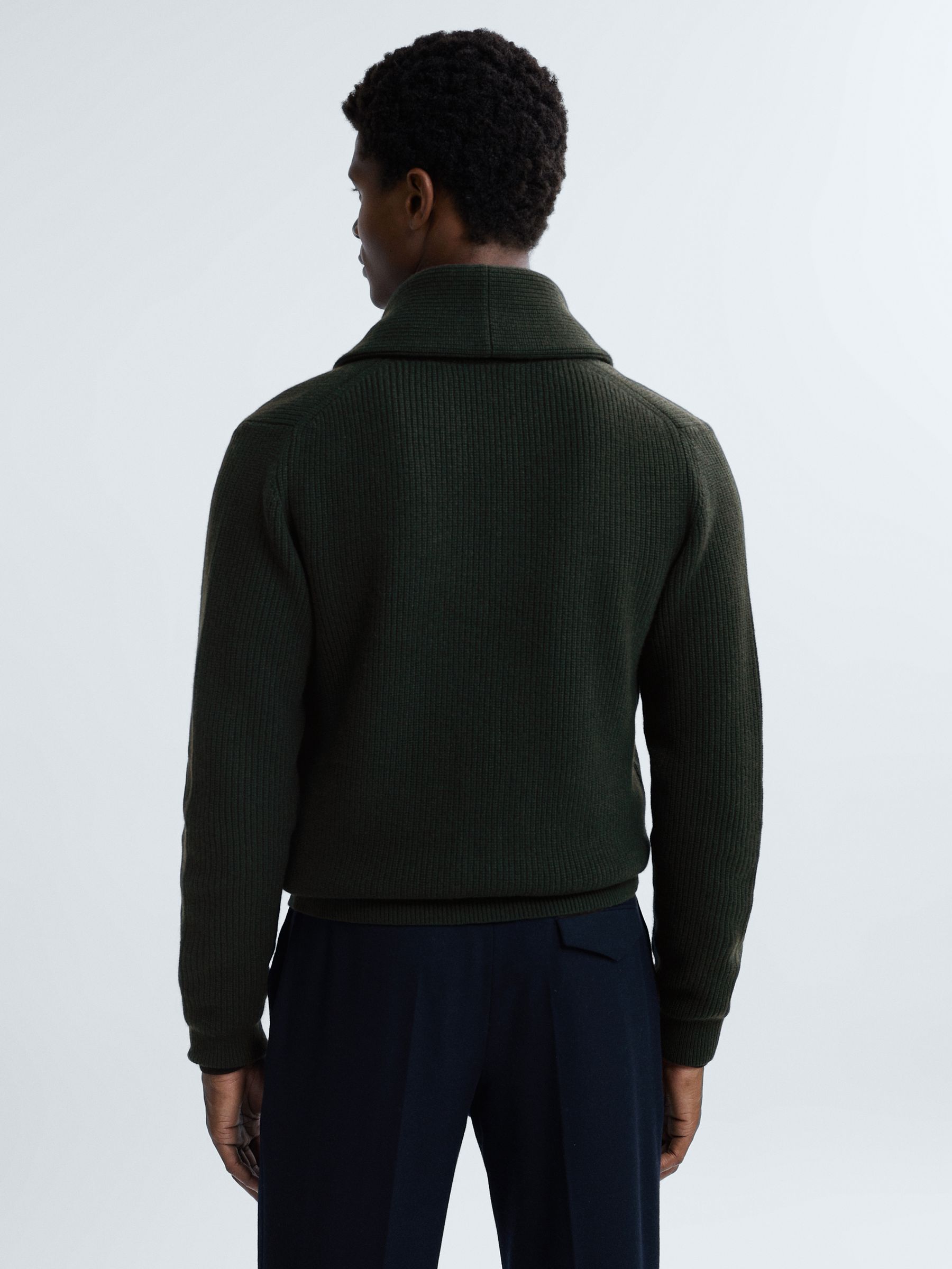 Atelier Cashmere Button-Through Cardigan in Forest Green - Image 5 of 7