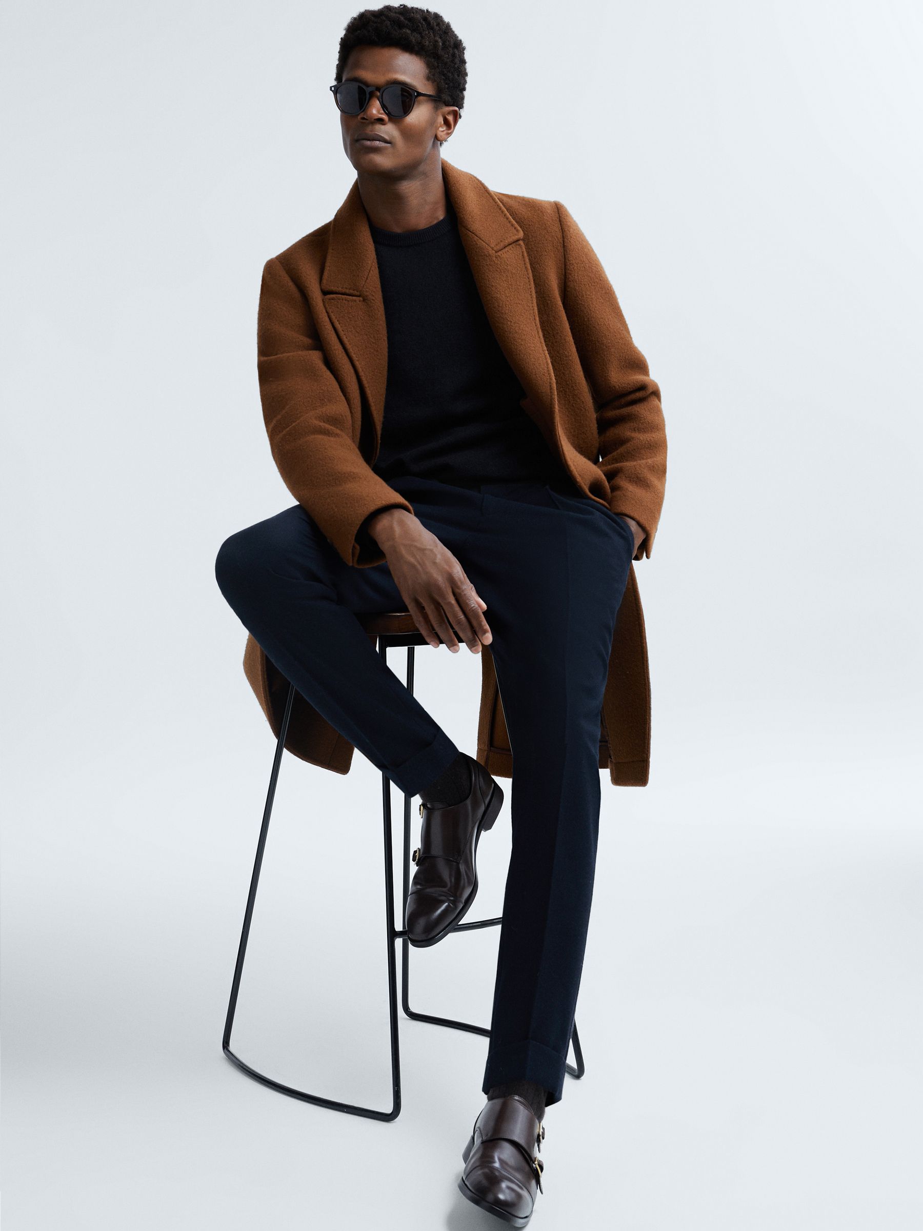 Atelier Cashmere Crew Neck Jumper in Navy - Image 1 of 6 Atelier Cashmere Crew Neck Jumper in Navy - Image 1 of 6