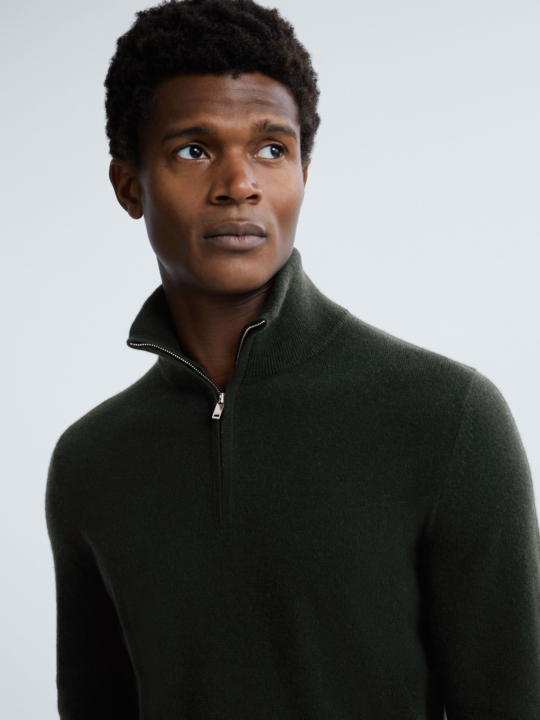 Atelier Cashmere Half-Zip Funnel Neck Jumper in Forest Green - Image 4 of 6