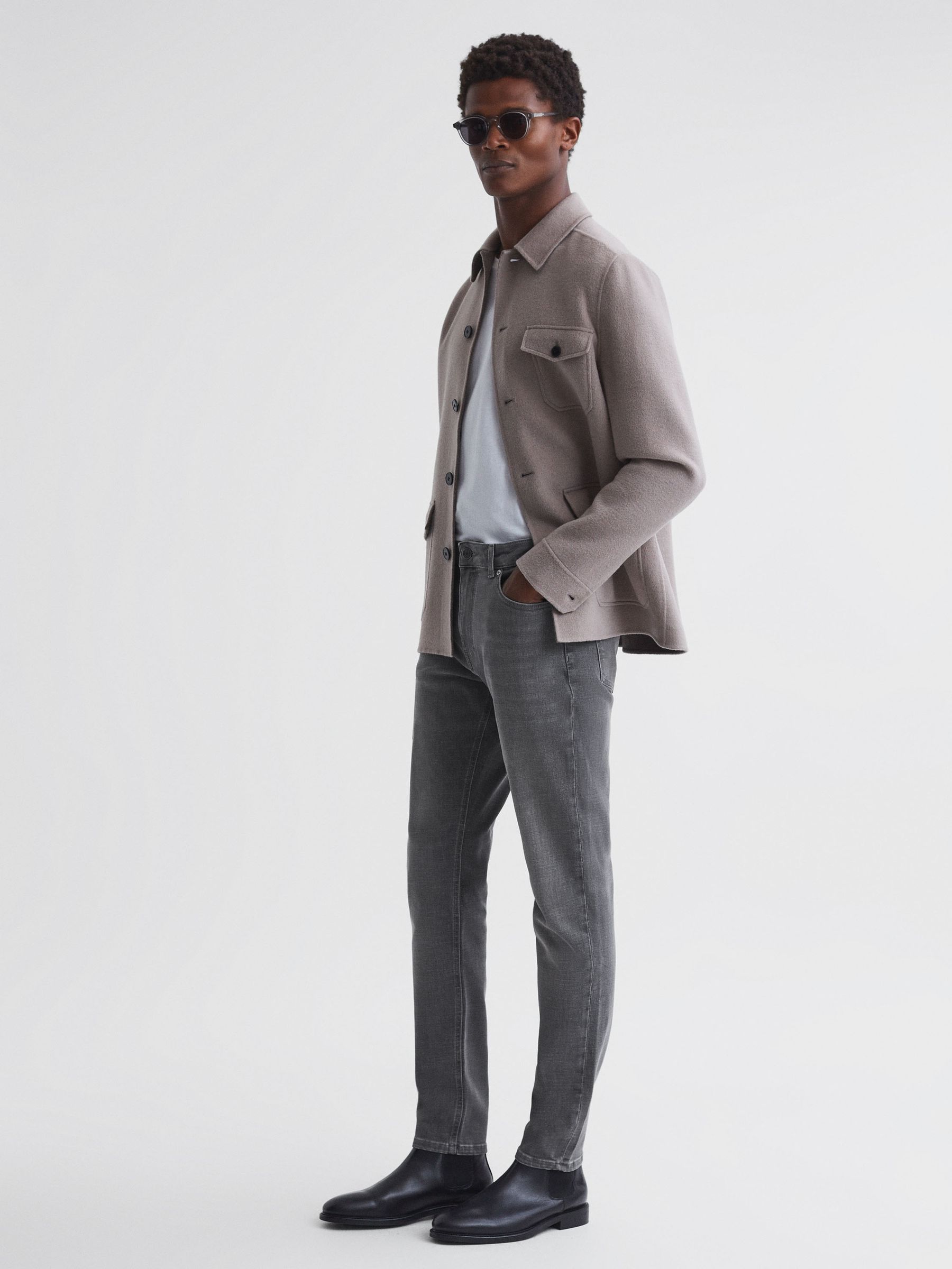 Slim Fit Washed Jeans in Grey - Image 4 of 4