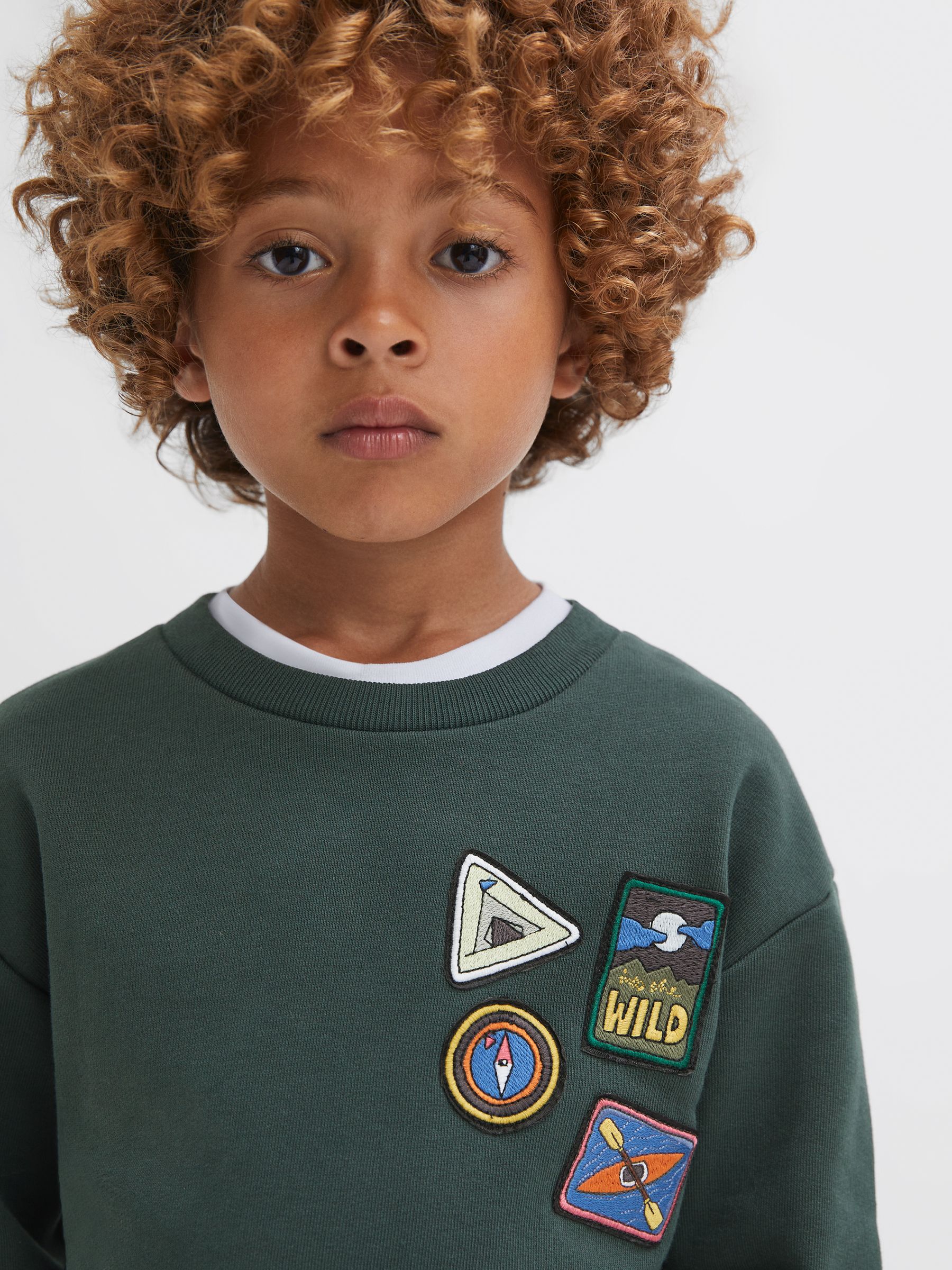 Relaxed Fit Patch Crew Neck Jumper in Forest Green - Image 3 of 6