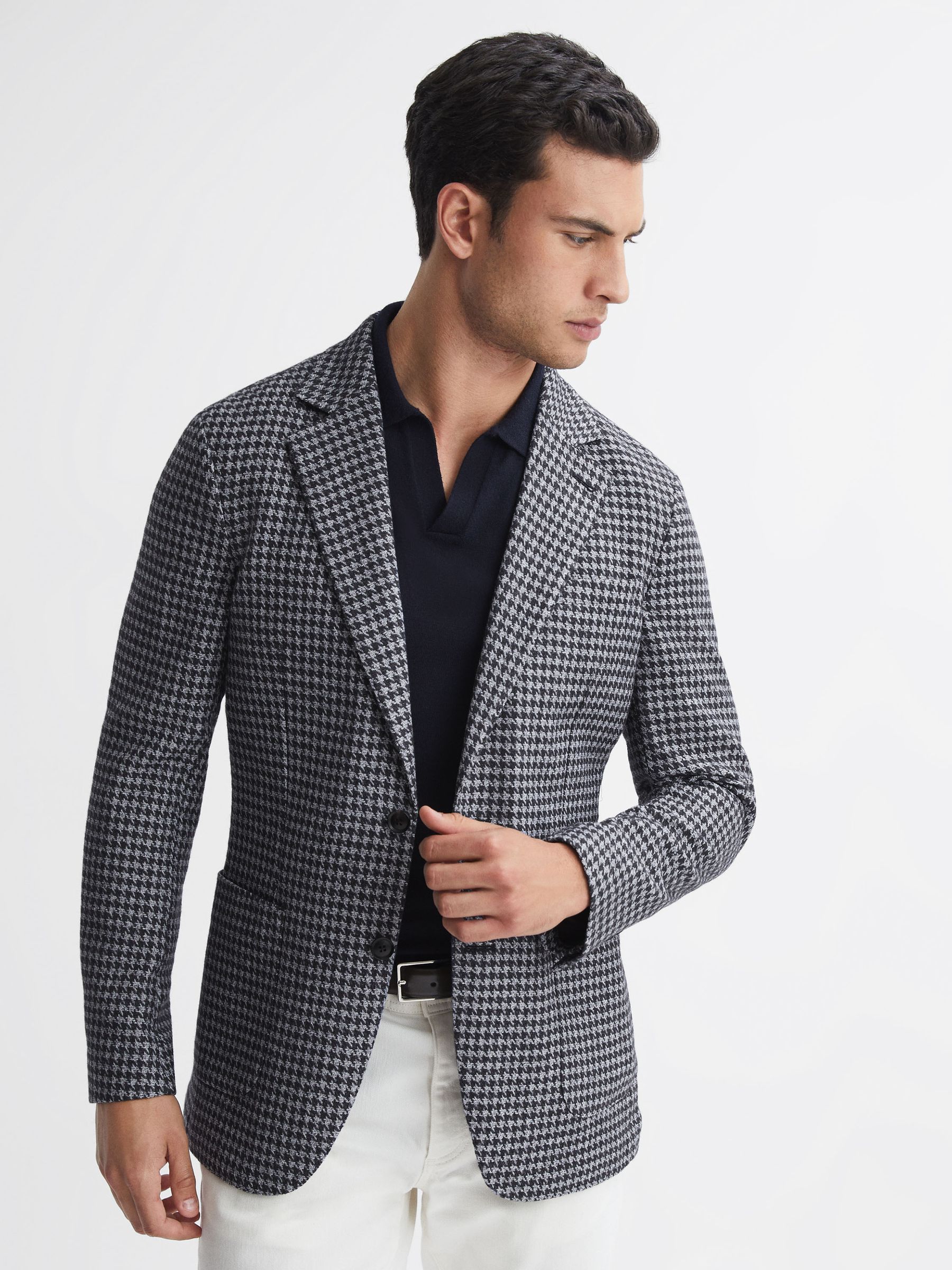 Slim Fit Wool Blend Dogtooth Blazer in Navy - Image 3 of 6