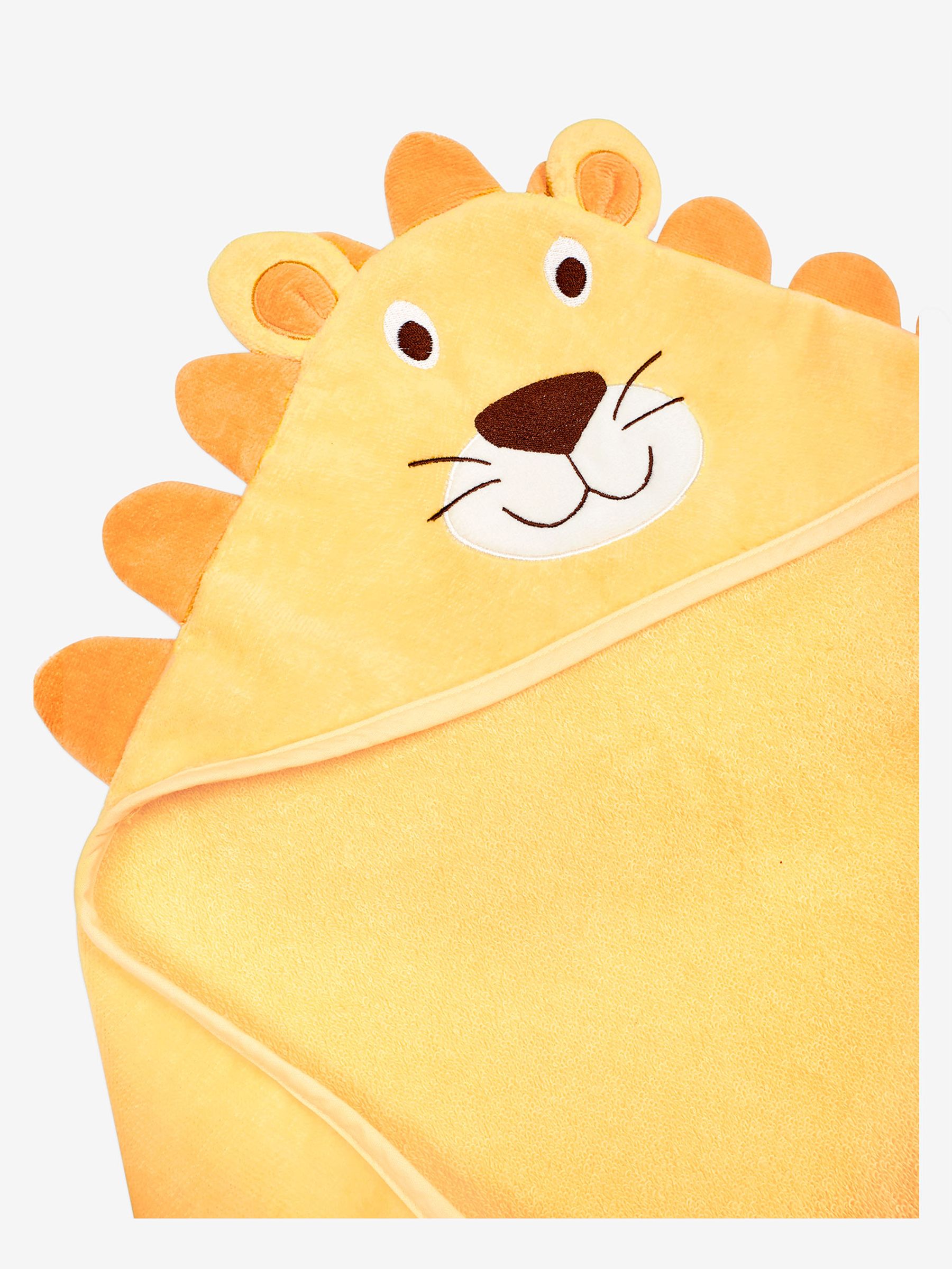 Personalised Lion Hooded Towel - Image 2 of 3