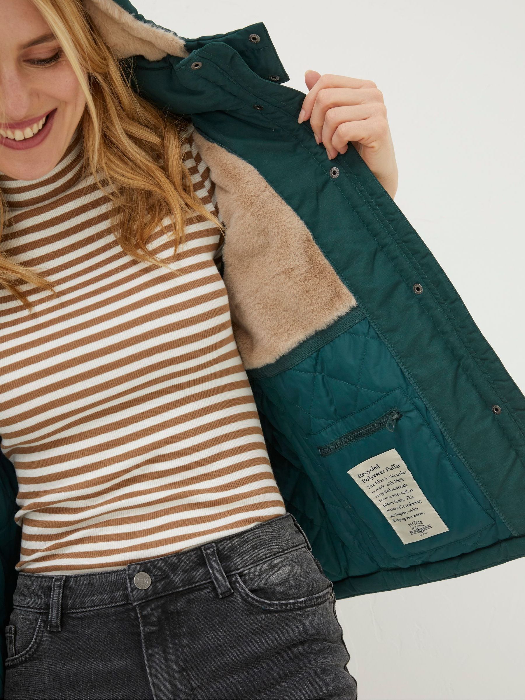 Green Gilet - Image 5 of 6
