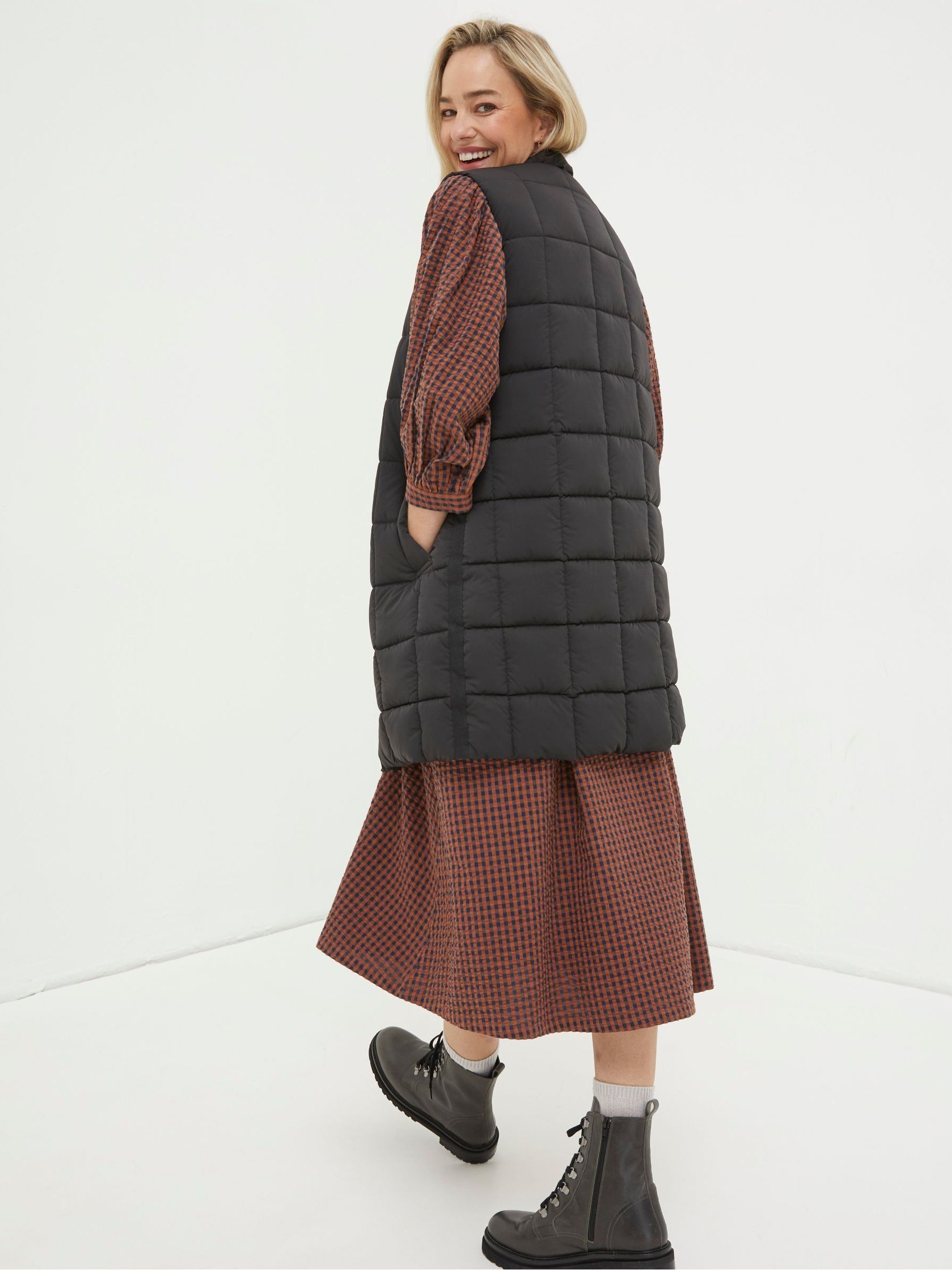 Black Sienna Longline Gilet - Image 2 of 5