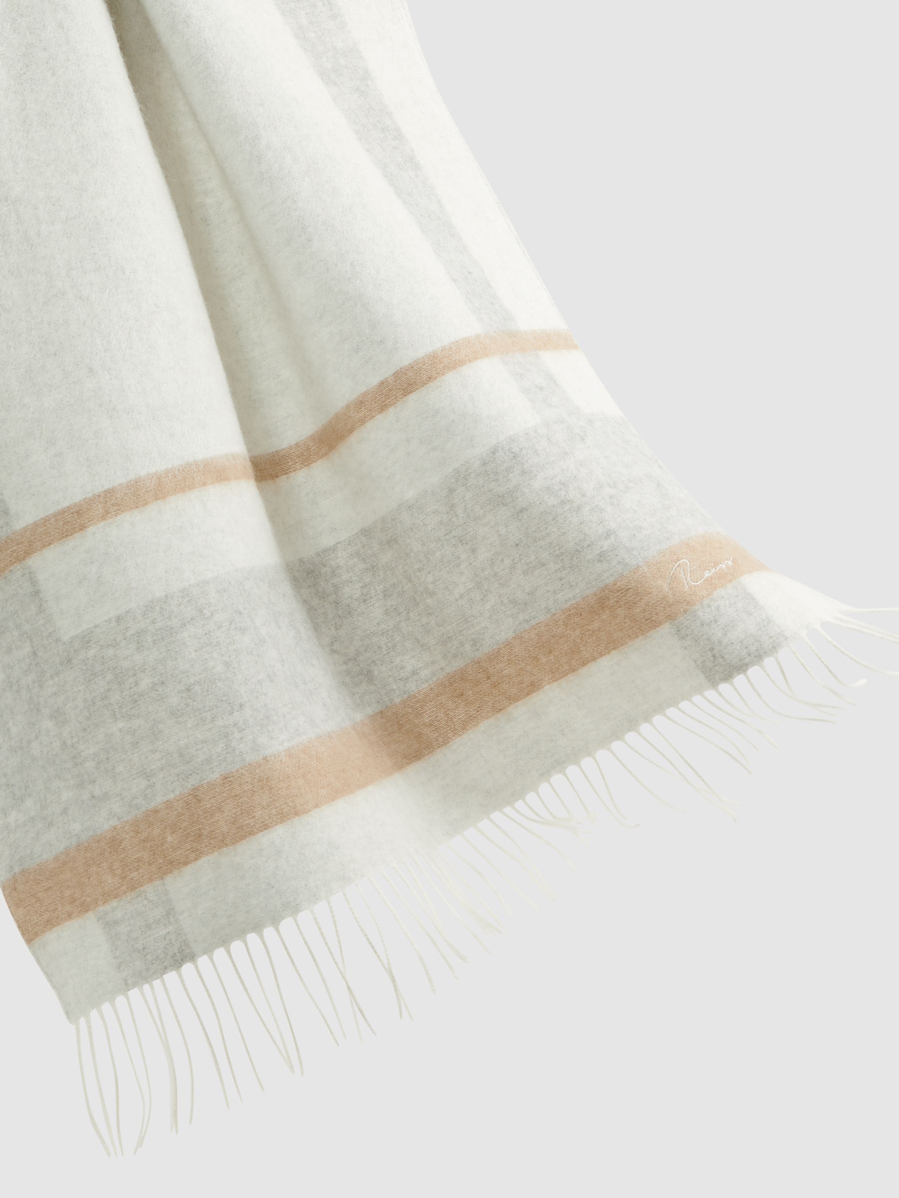Lambswool-Cashmere Check Scarf in Grey/Ecru - Image 4 of 4