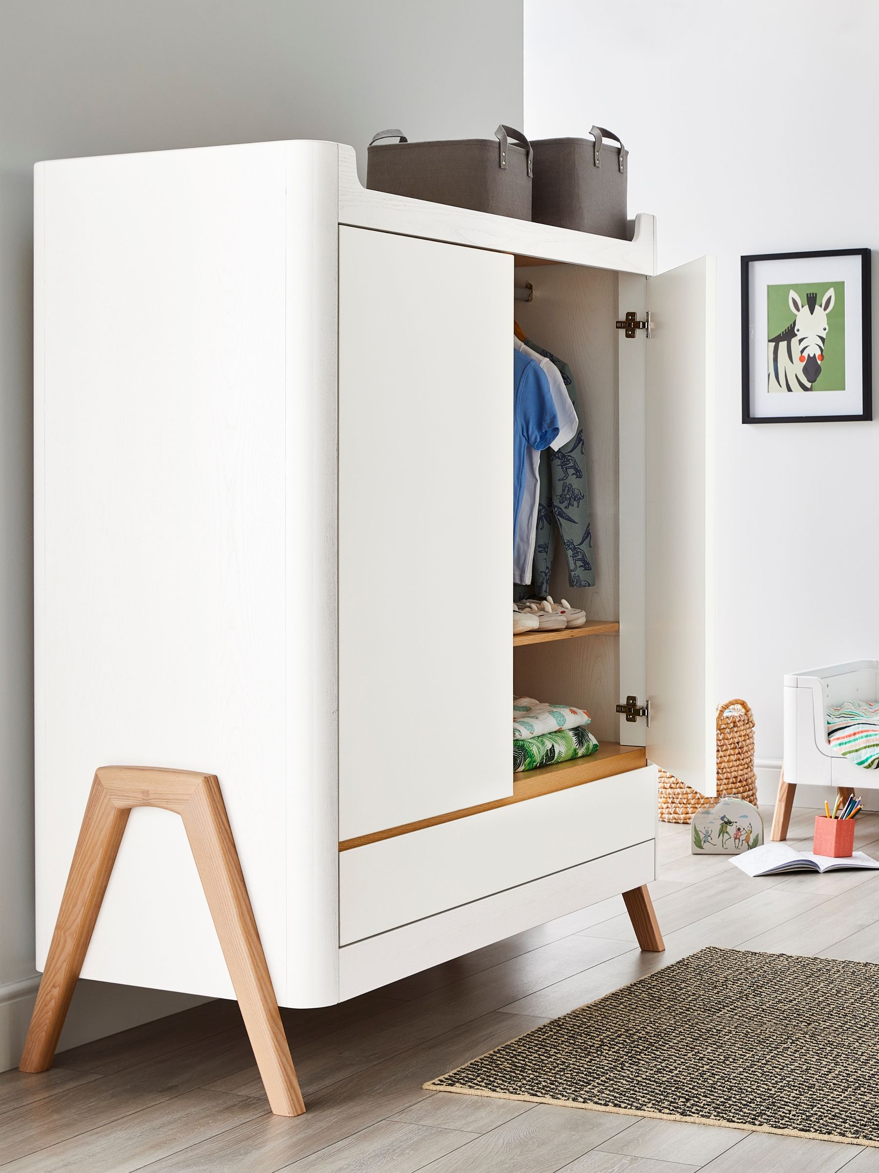 Gaia Baby White Hera Cot Bed and Dresser Set - Image 6 of 6