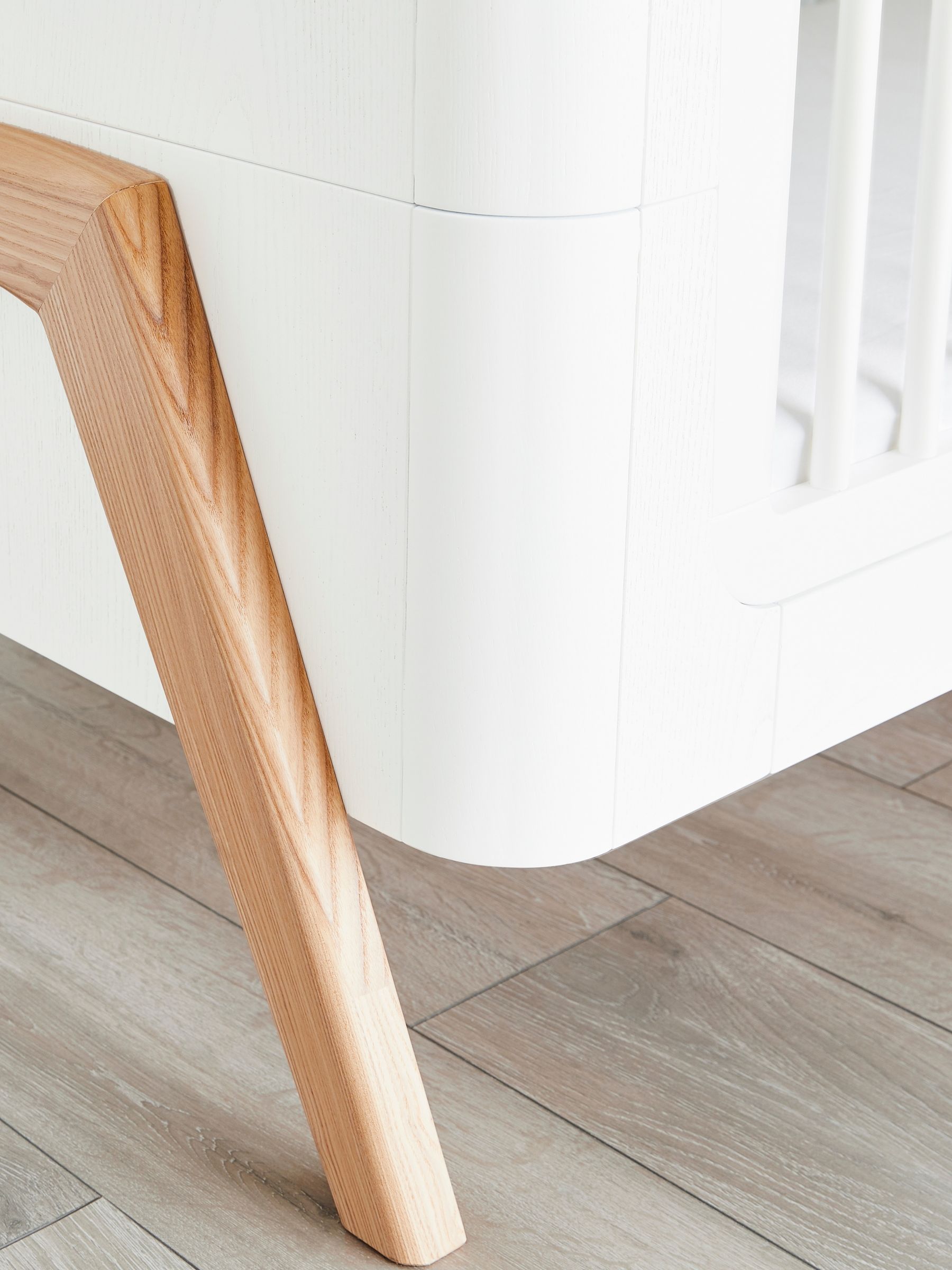 Gaia Baby White Hera Cot Bed - Image 5 of 6