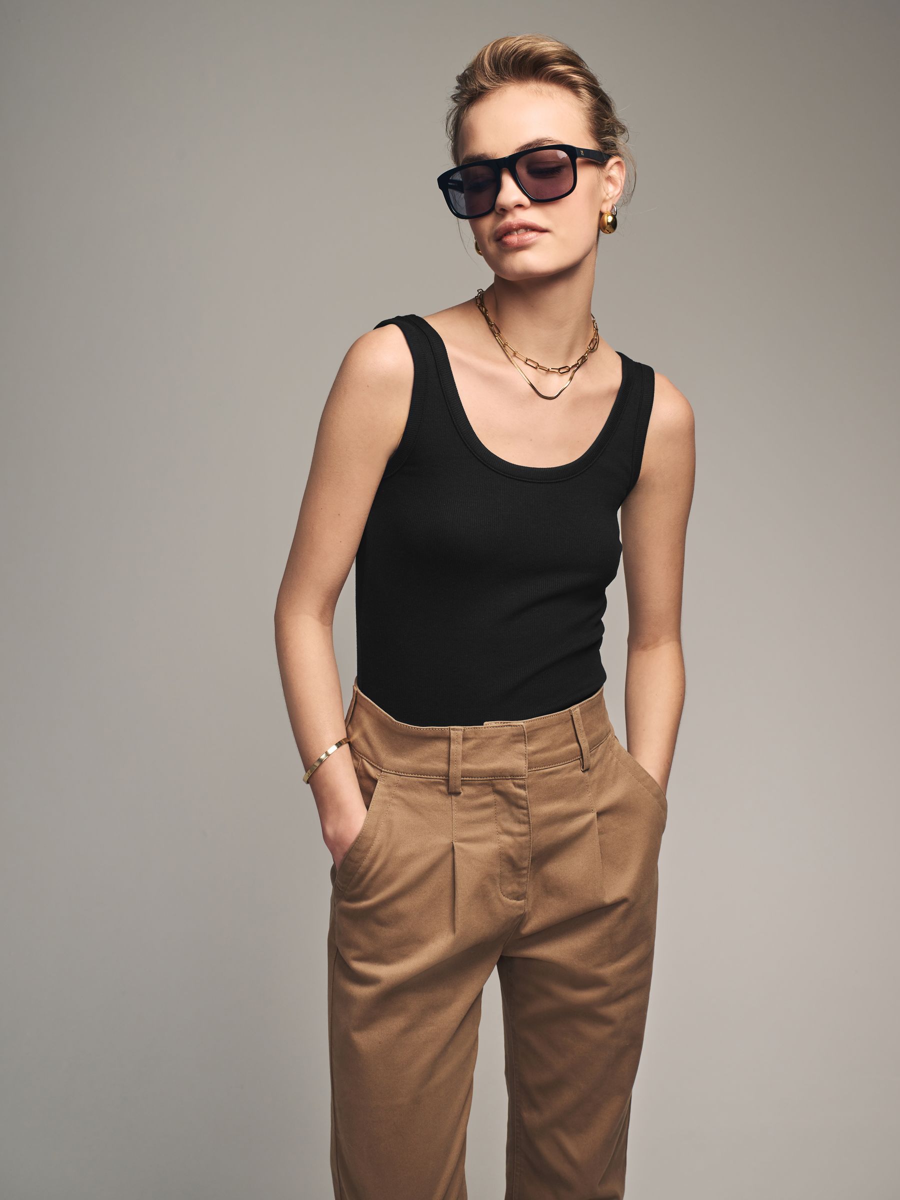 3 Pack Ribbed Scoop Neck Vests - Image 2 of 4