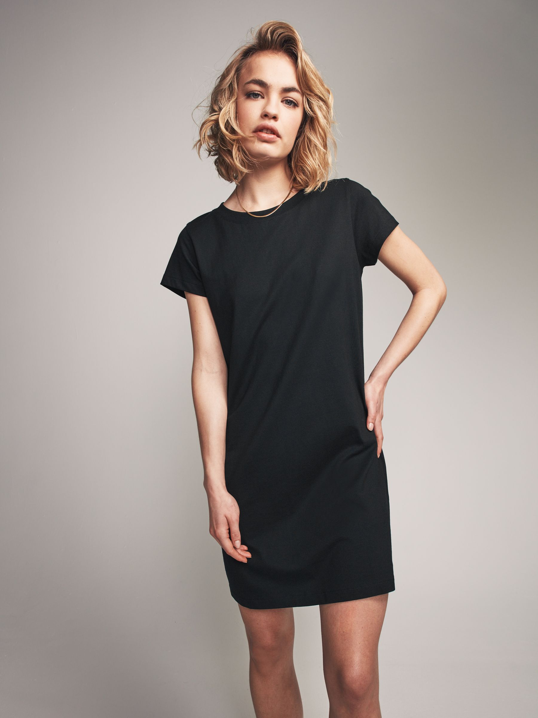 3 Pack 100% Cotton Short Sleeve T-Shirt Dresses - Image 2 of 5 3 Pack 100% Cotton Short Sleeve T-Shirt Dresses - Image 2 of 5