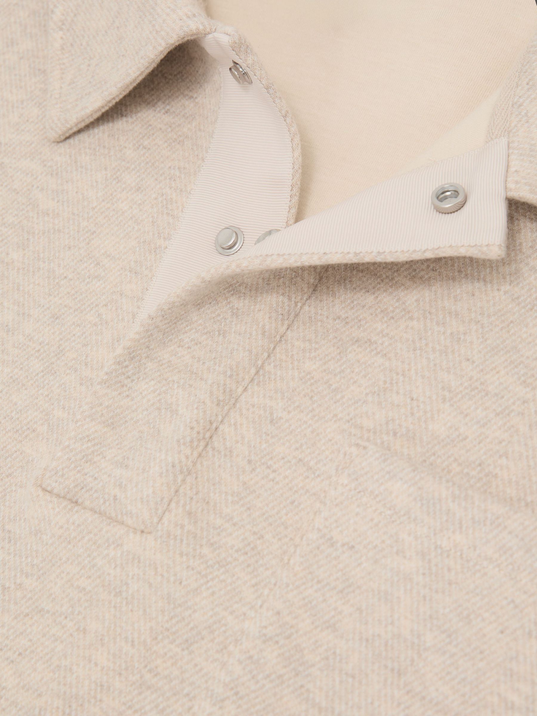 Sildebensmønster med trykknapper i havregrynsmeleret polosweatshirt - Billede 8 af 8