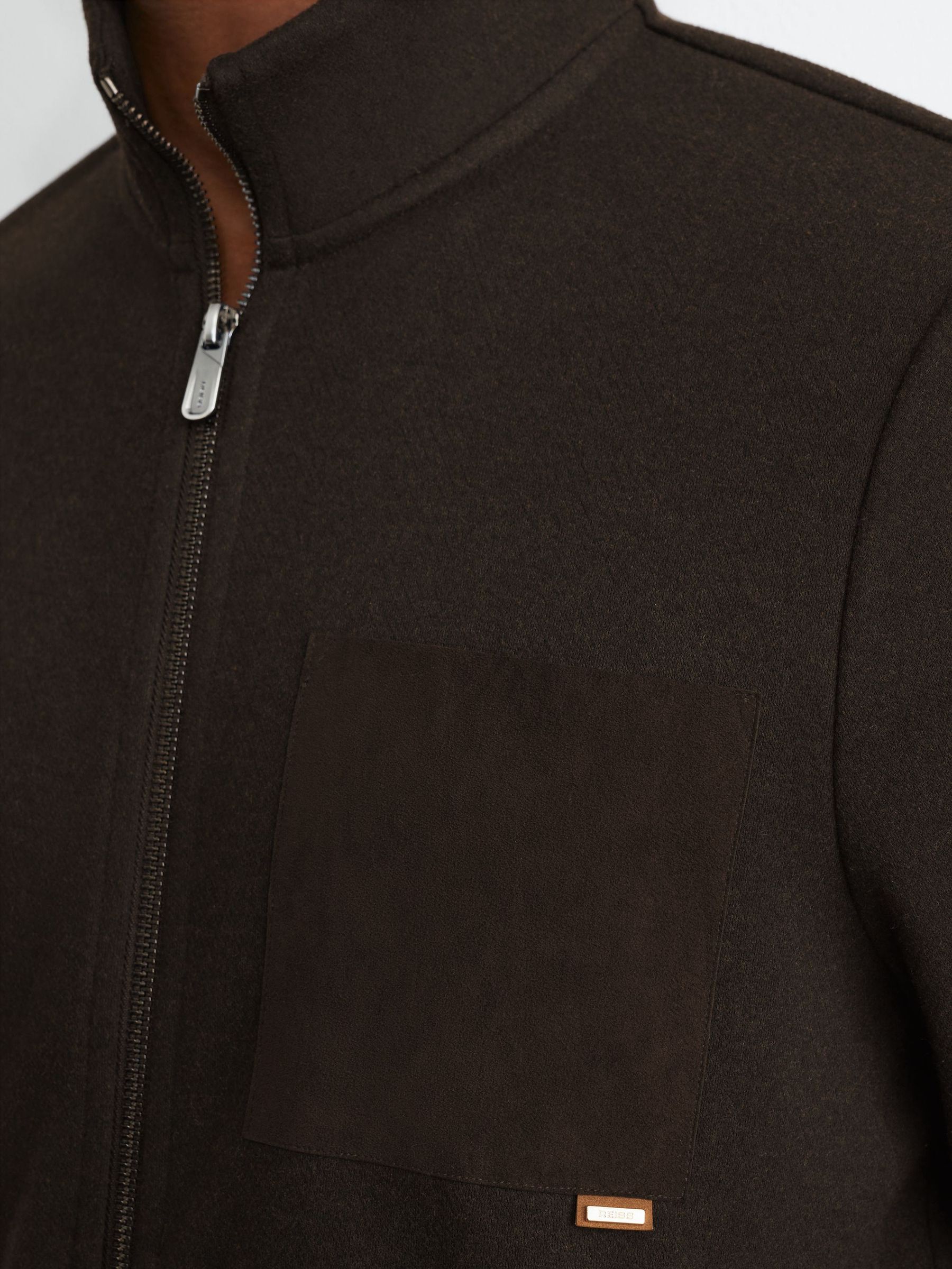 Herringbone Patch-Pocket Zip-Through Jacket in Dark Brown - صورة 4 من 6