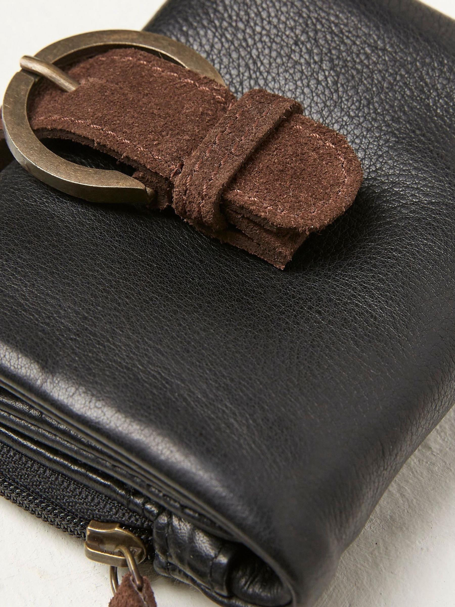 Black Feature Buckle Leather Purse - Image 4 of 4 Black Feature Buckle Leather Purse - Image 4 of 4