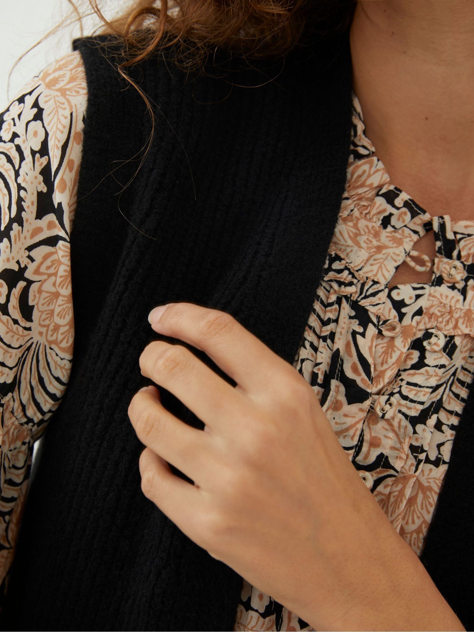 Black Lexi Long Sleeveless Cardigan - Image 4 of 5
