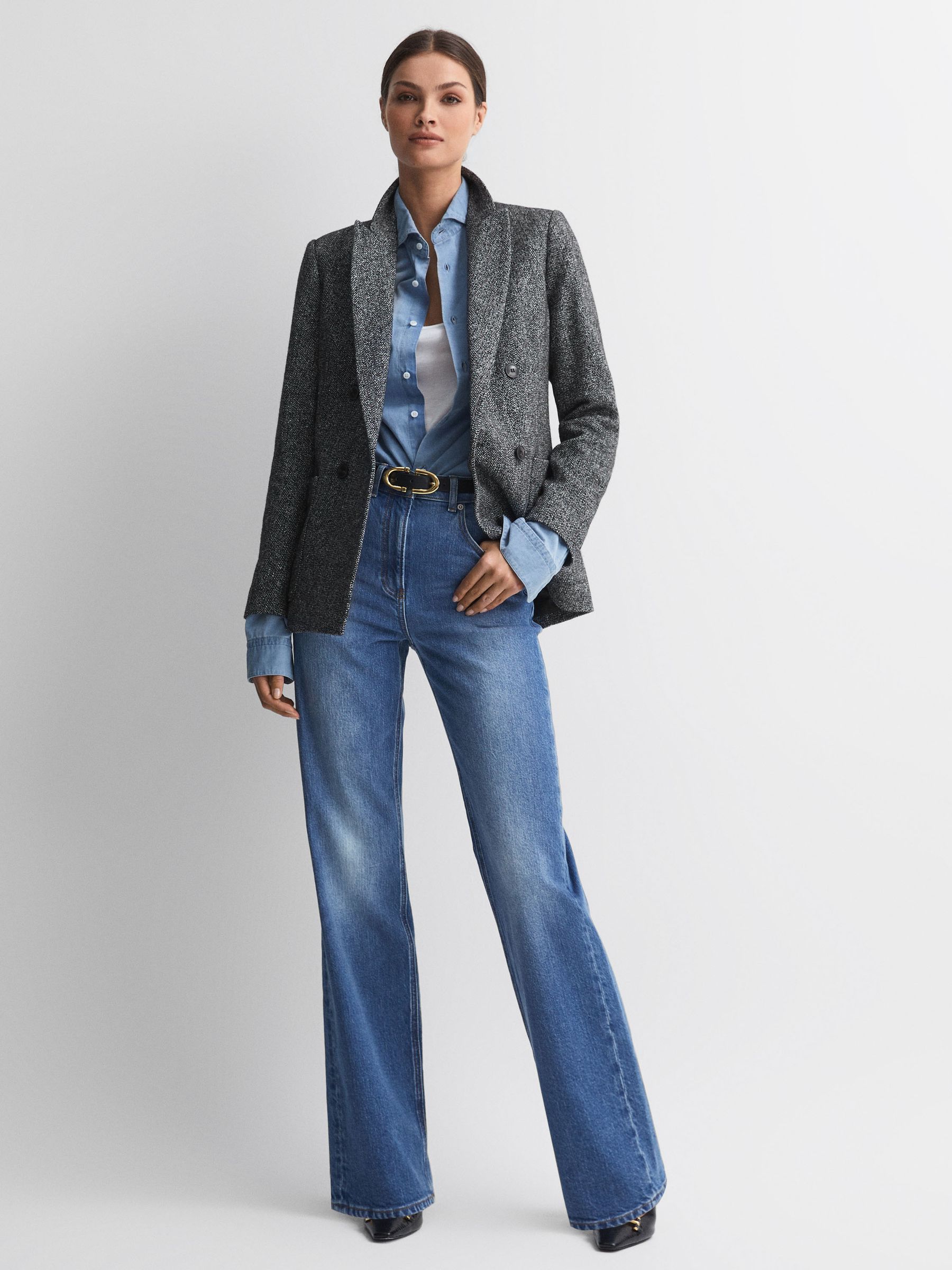 Relaxed Fit Textured Double Breasted Suit Blazer in Grey - Image 3 of 7