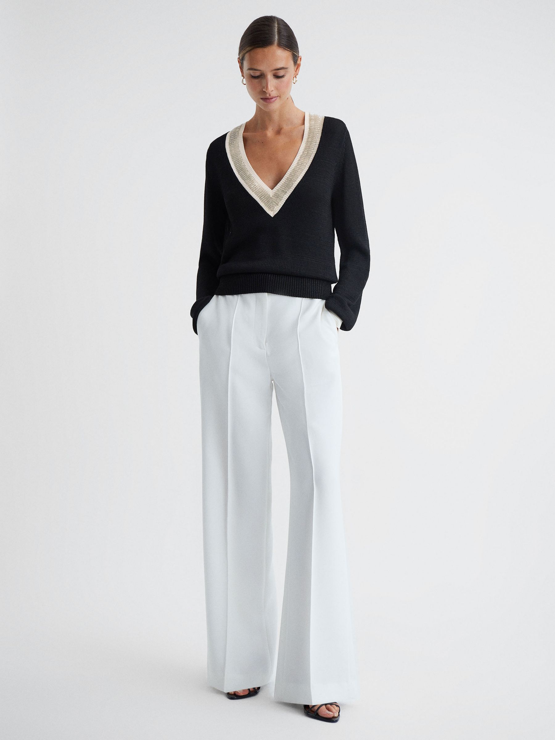 Contrast Trim Embellished V-Neck Jumper in Black/Cream - Image 3 of 5