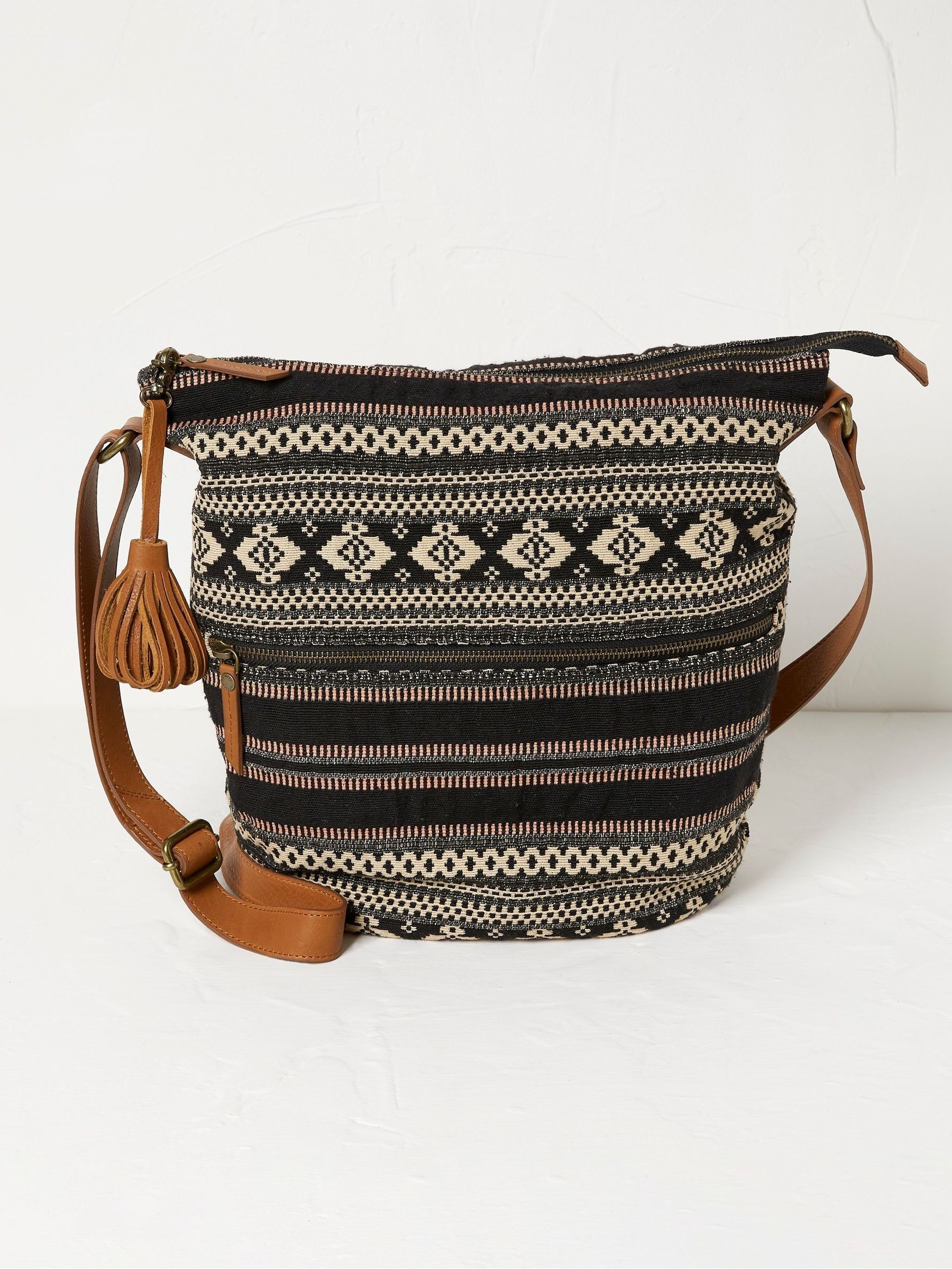 Evalie Black Woven Bag - Image 2 of 3