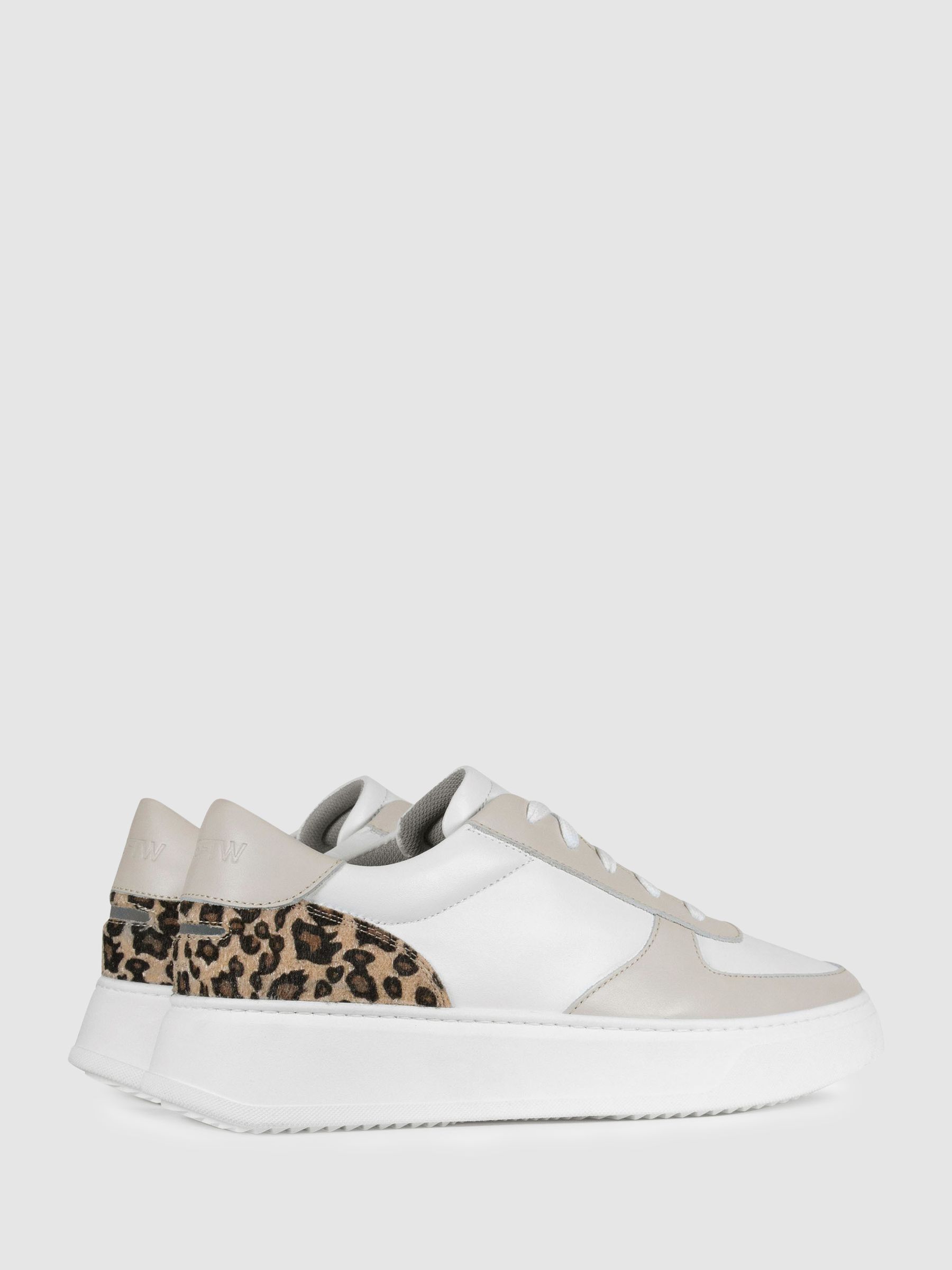 Unseen Footwear Leather Marais Trainers in Sand/White - Image 4 of 4