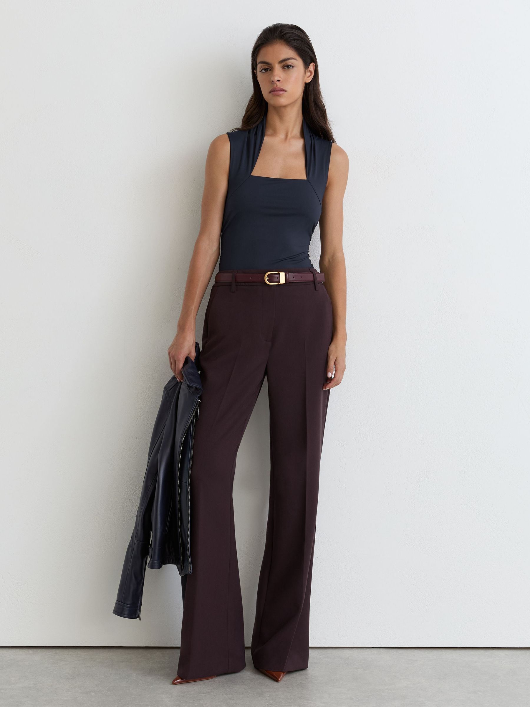 Square-Neck Ruched Sleeveless Top in Navy - Image 4 of 6
