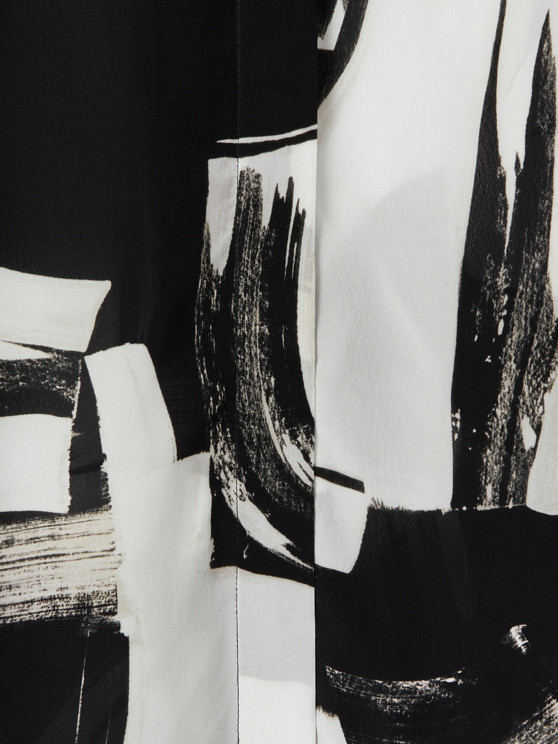 Atelier Italian Printed High-Low Shirt in White/Black - Image 4 of 5