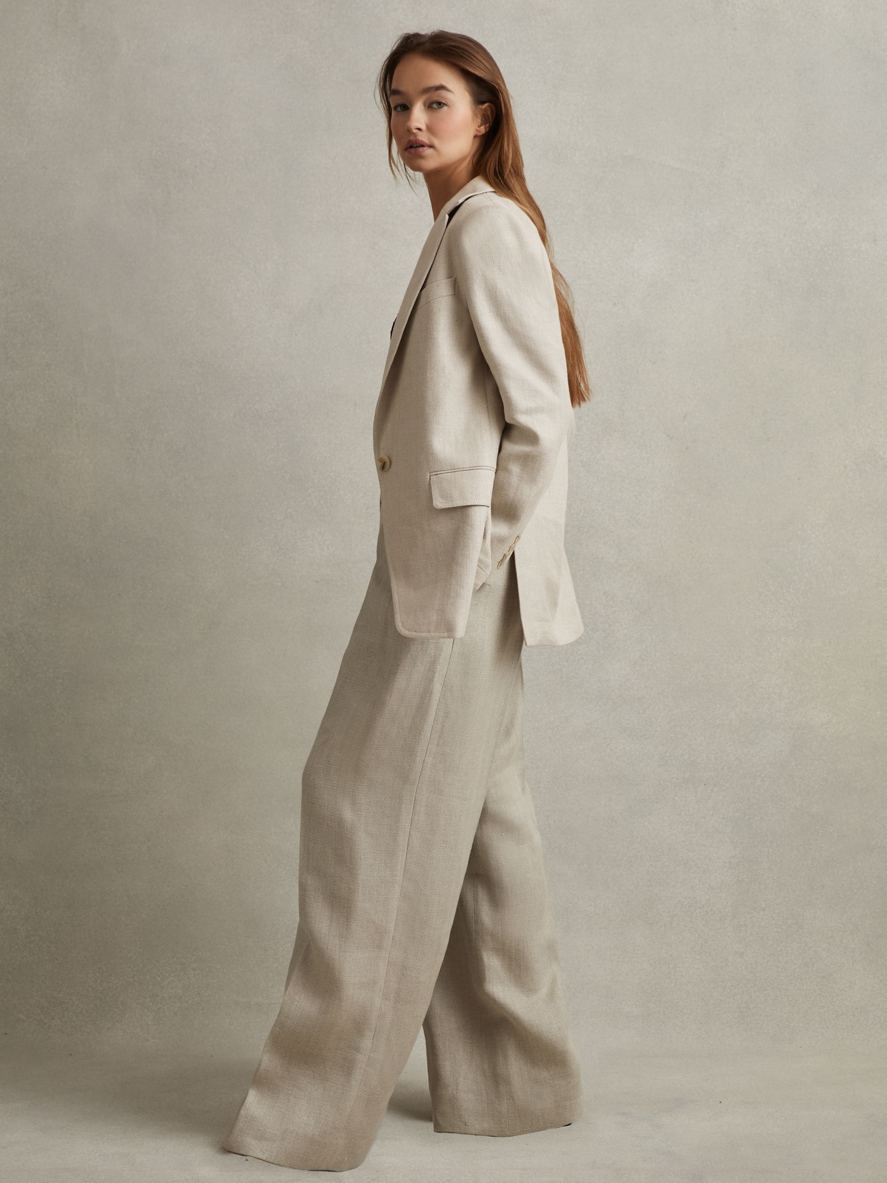 Petite Linen Single Breasted Suit Blazer in Natural - Image 3 of 9