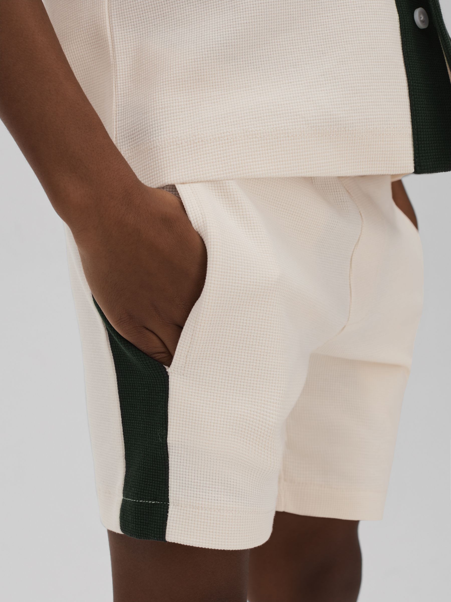9-13 yrs Textured Cotton Drawstring Shorts in Ecru/Green - Image 3 of 4