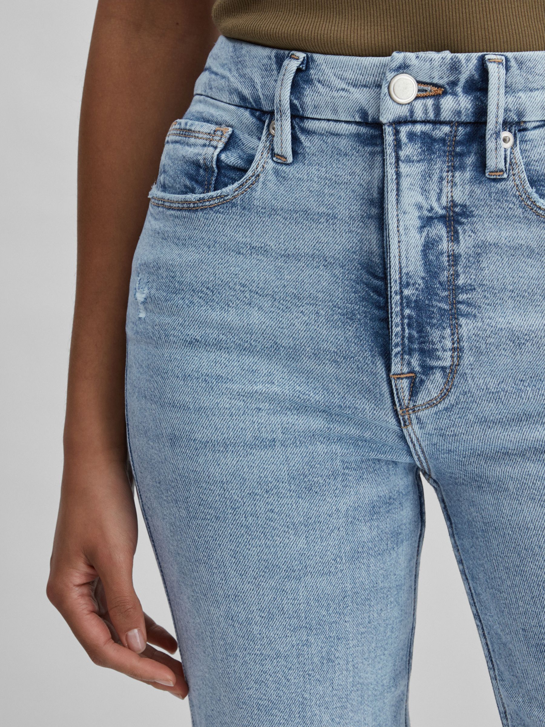 Good American Straight Leg Jeans in Indigo - Image 4 of 6