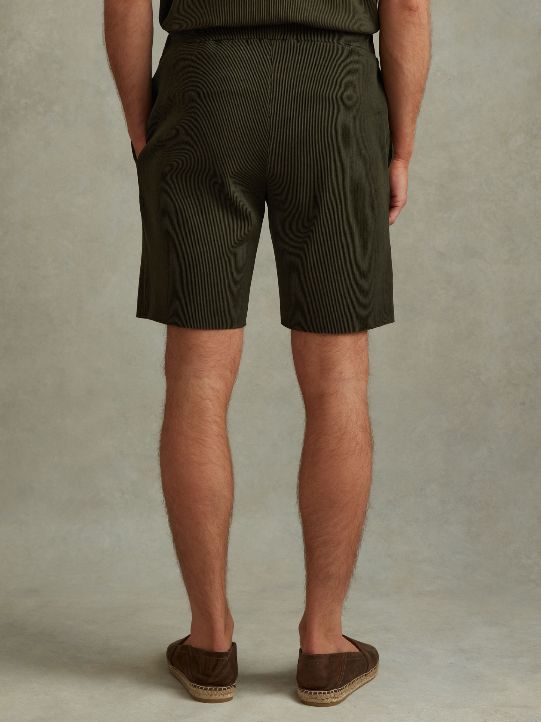 Ribbed Elasticated Waist Shorts in Green - Image 4 of 4