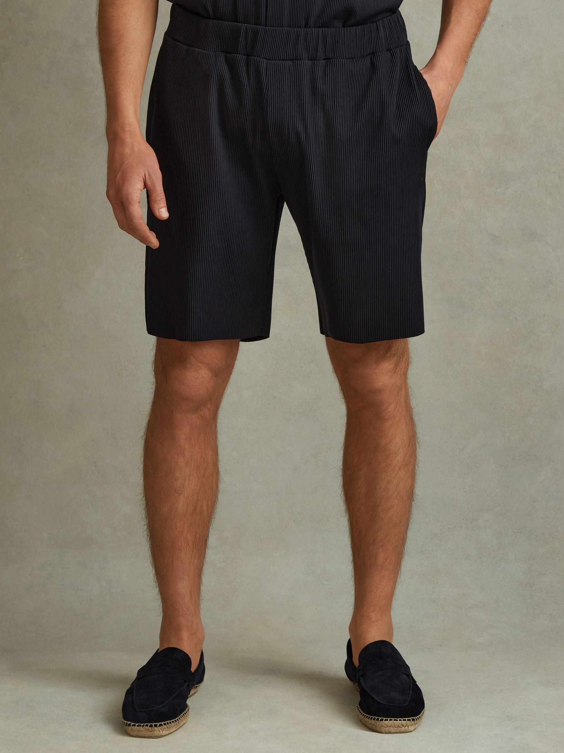 Ribbed Elasticated Waist Shorts in Navy - Image 3 of 5