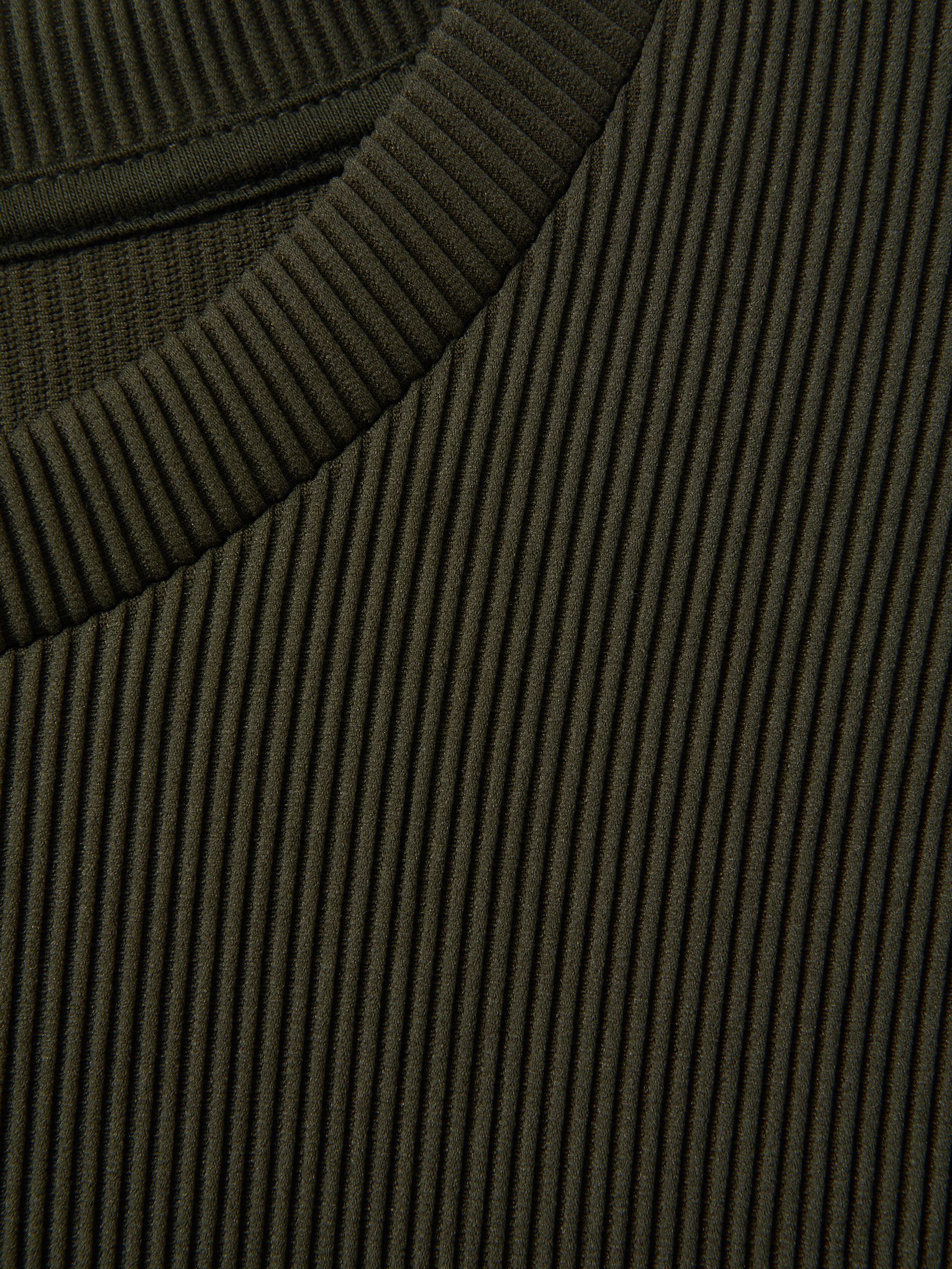 Oversized Ribbed Crew Neck T-Shirt in Green - Image 5 of 5