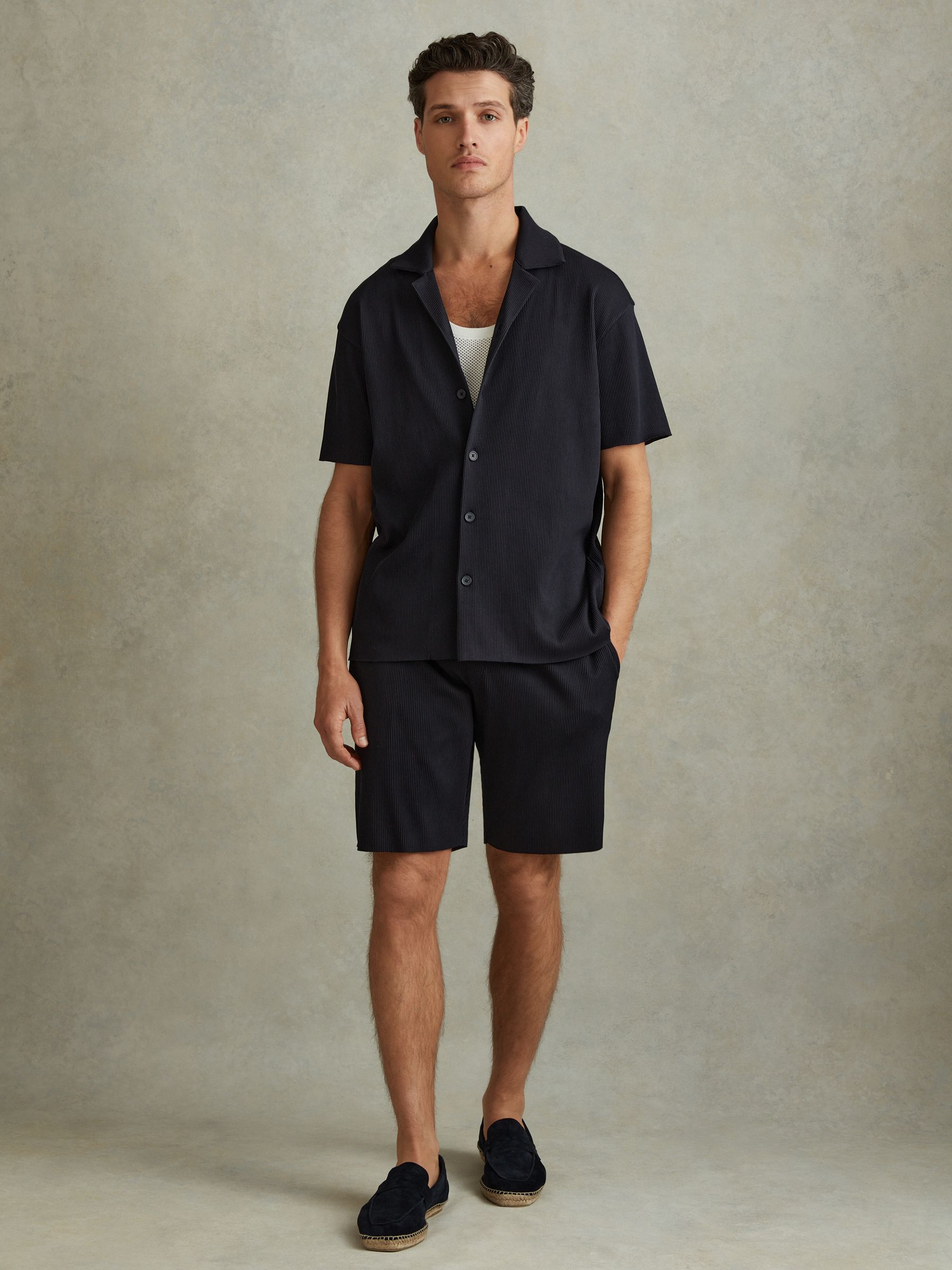 Ribbed Cuban Collar Shirt in Navy - Image 3 of 5