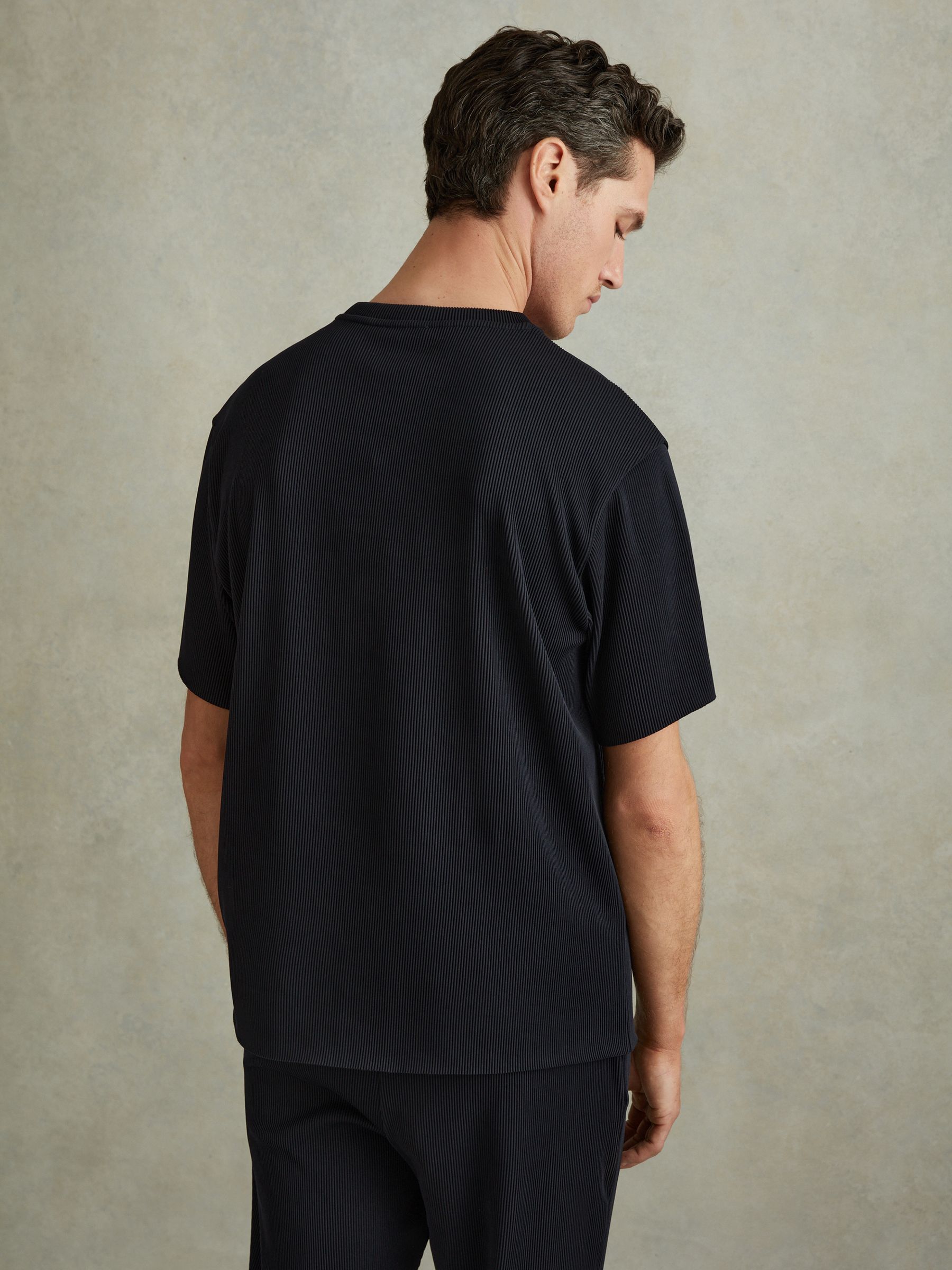Oversized Ribbed Crew Neck T-Shirt in Navy - Image 4 of 5