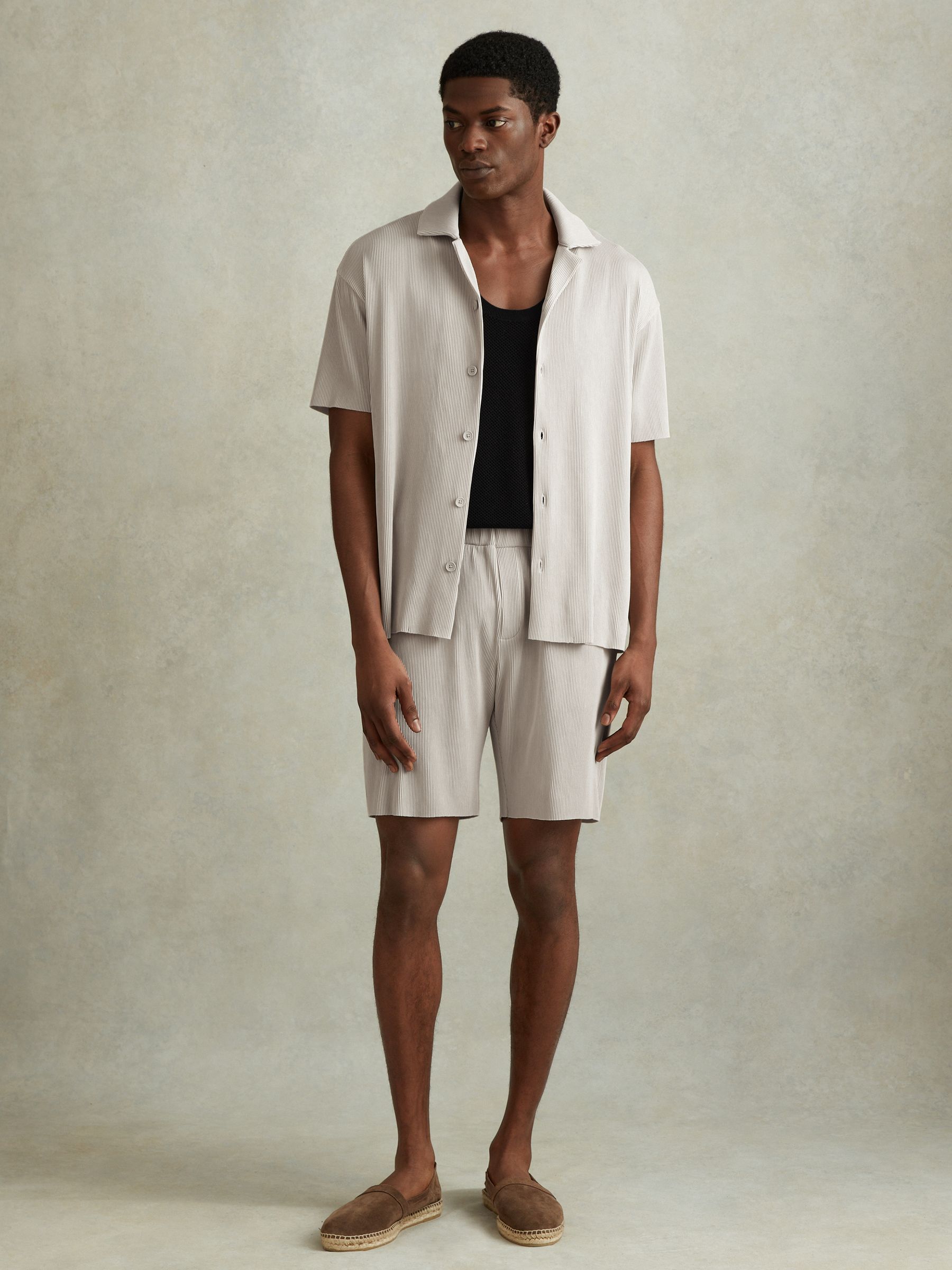 Ribbed Elasticated Waist Shorts in Silver - Image 3 of 6