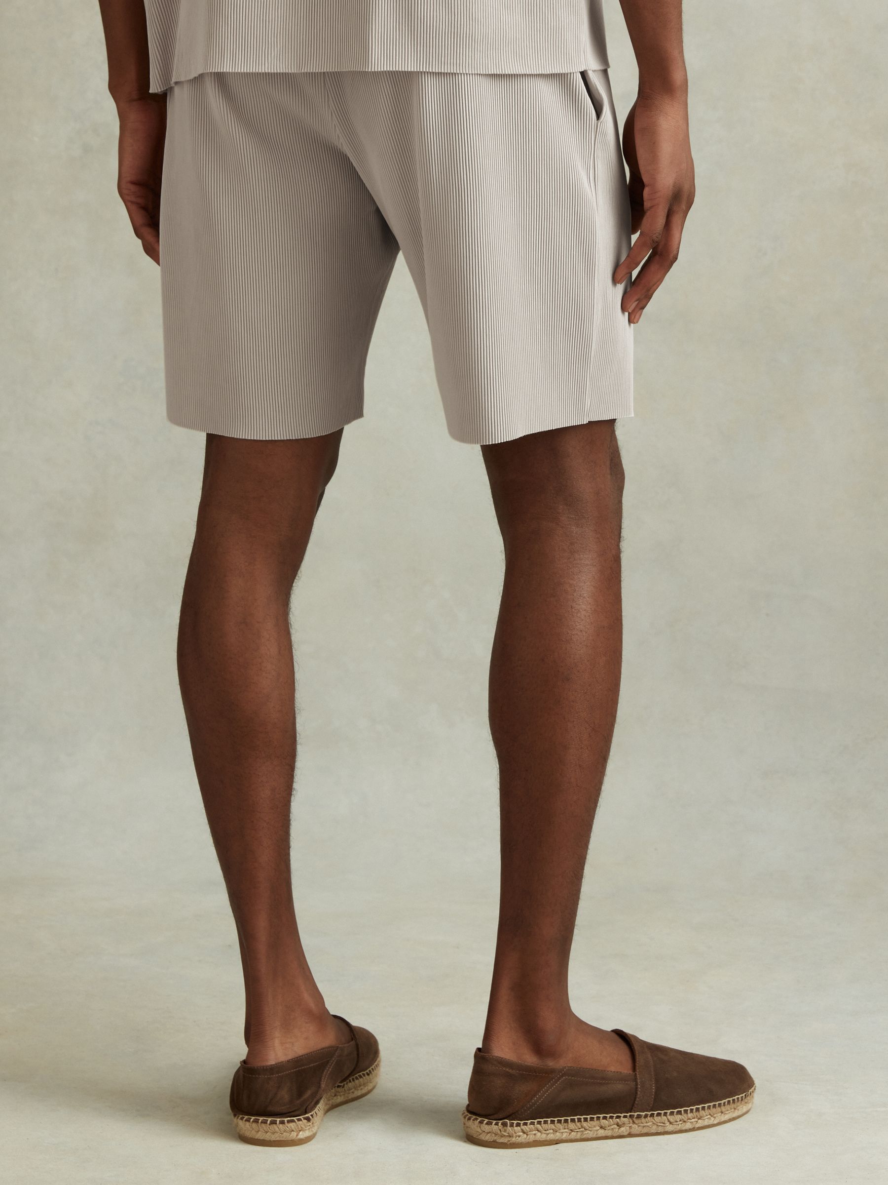 Ribbed Elasticated Waist Shorts in Silver - Image 5 of 6
