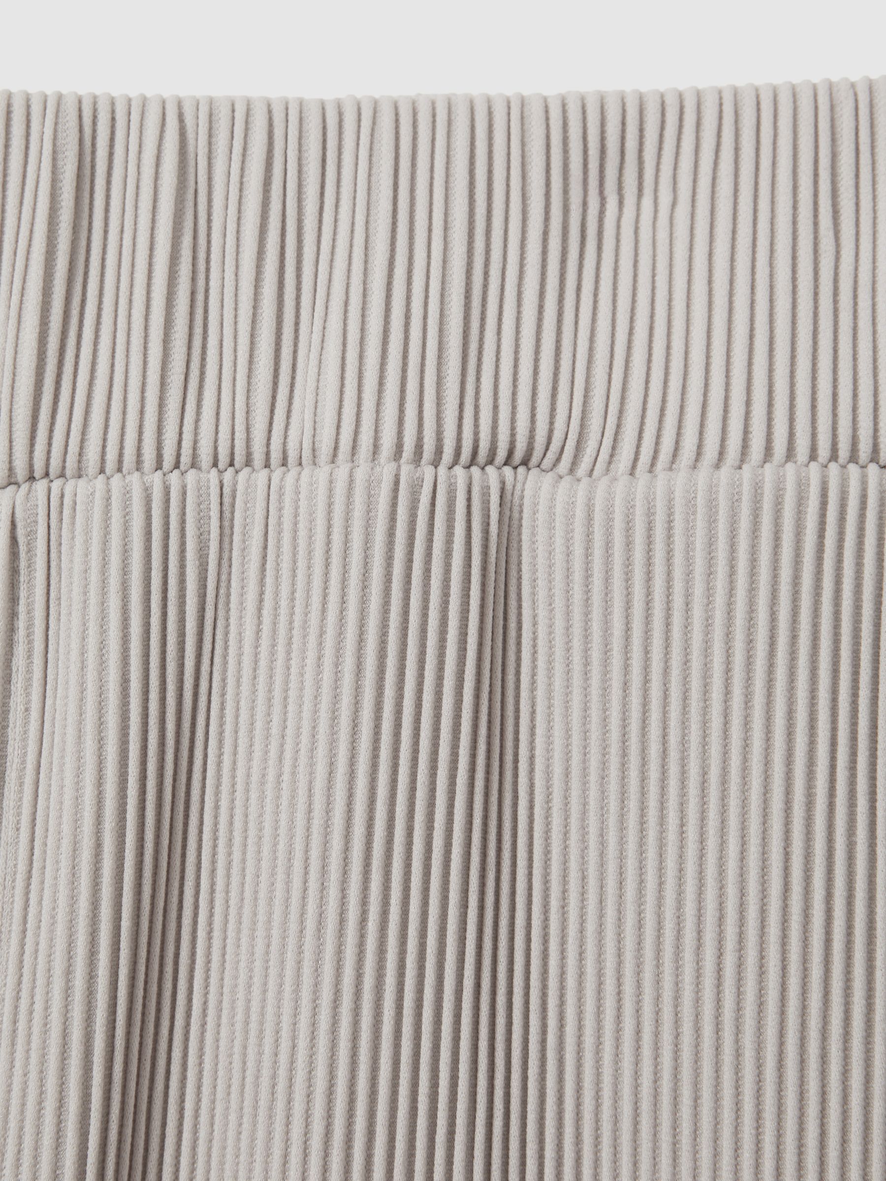 Ribbed Elasticated Waist Shorts in Silver - Image 6 of 6
