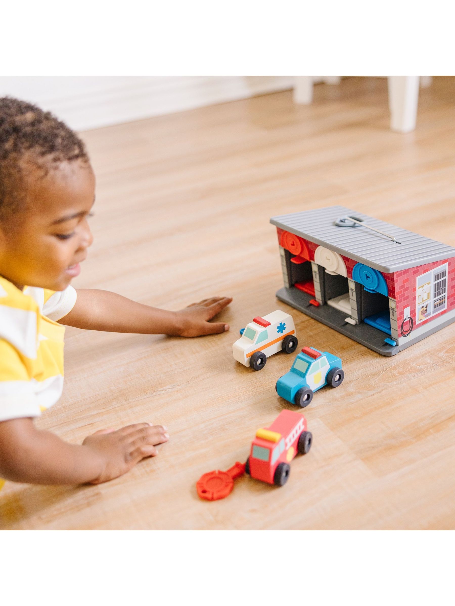 Melissa & Doug Natural Keys & Cars Rescue Garage - Image 2 of 9